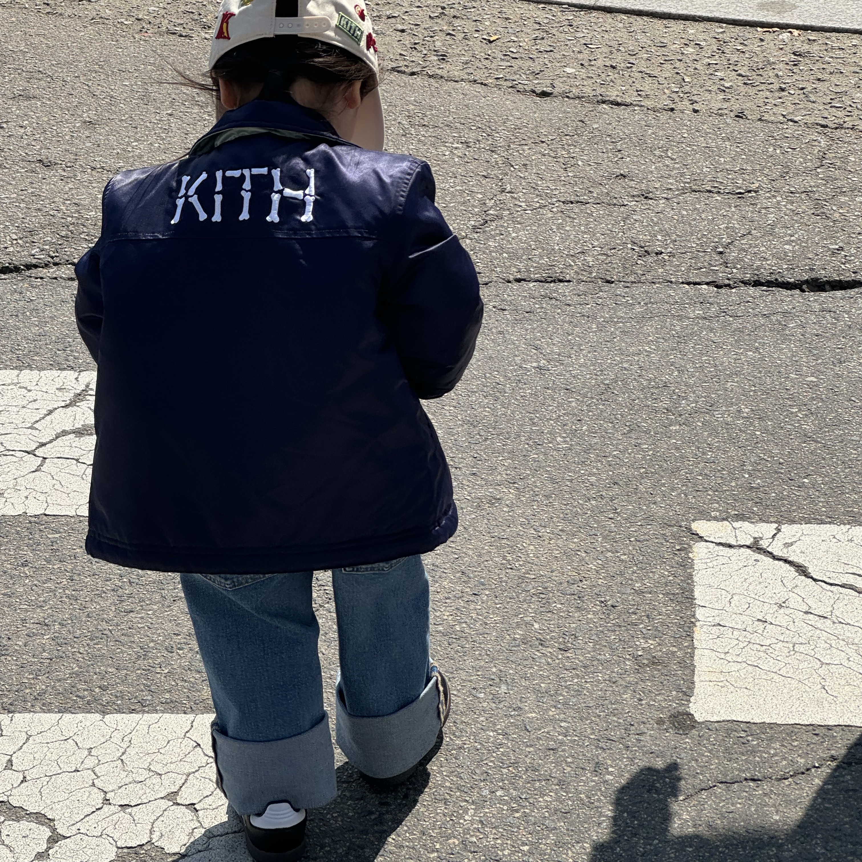 (Infant) Adidas Samba OG Core Black Cloud White, Kith x New Era New York Yankees Nylon 9Fifty A Frame Nocturnal 착용 스타일 - 3