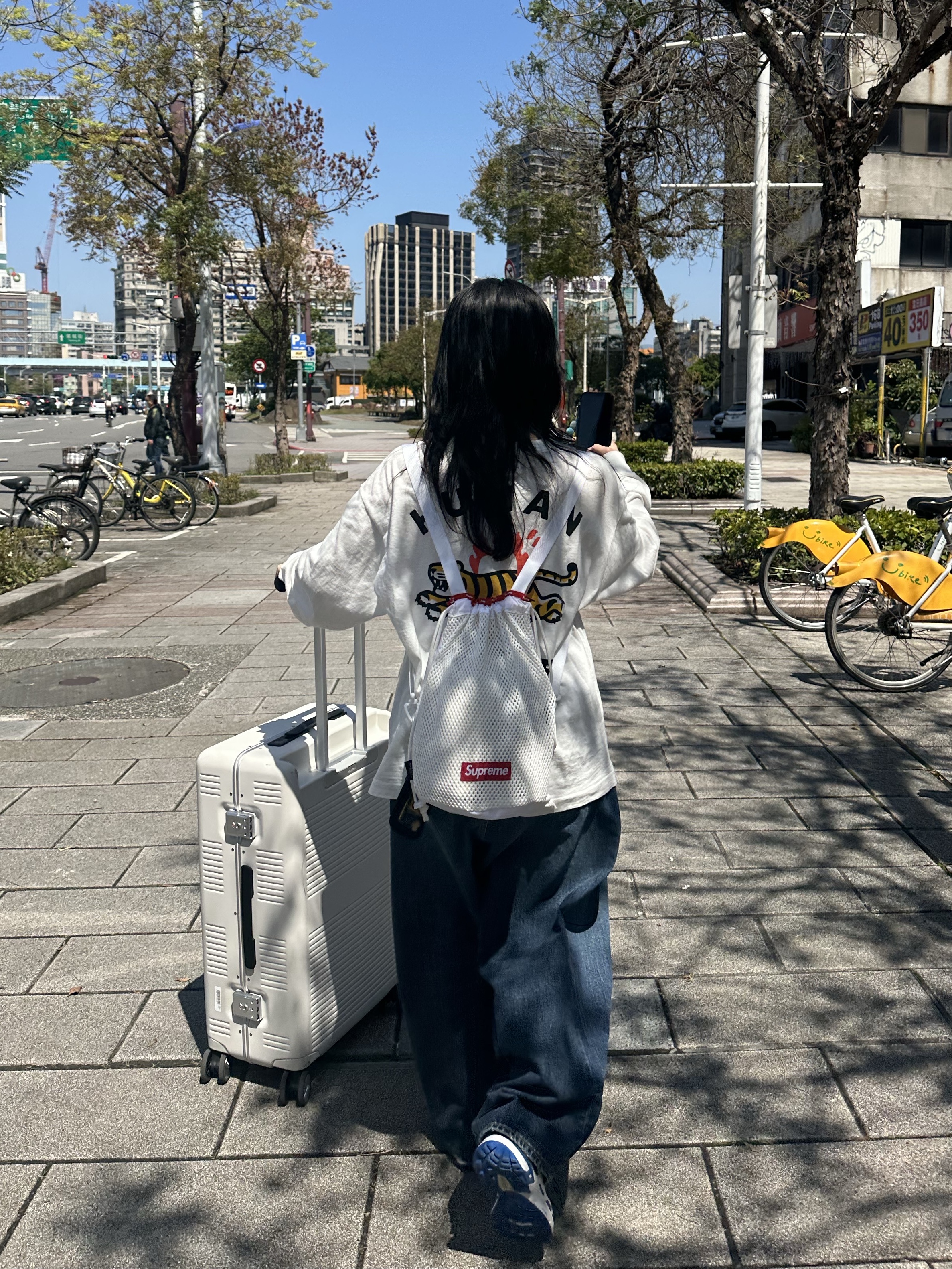 Supreme Mesh Small Backpack White - 23SS, Needles H.D. Pants 12 Oz Denim Indigo 착용 스타일 - 1