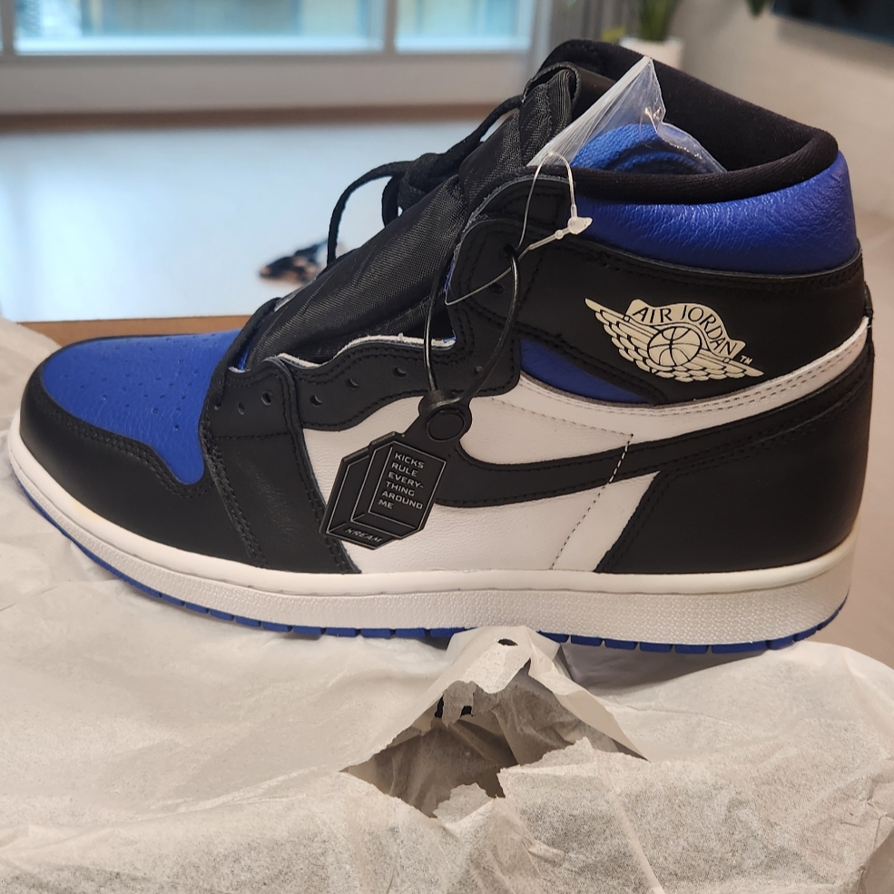 Jordan 1 Retro High OG Royal Toe 착용 스타일