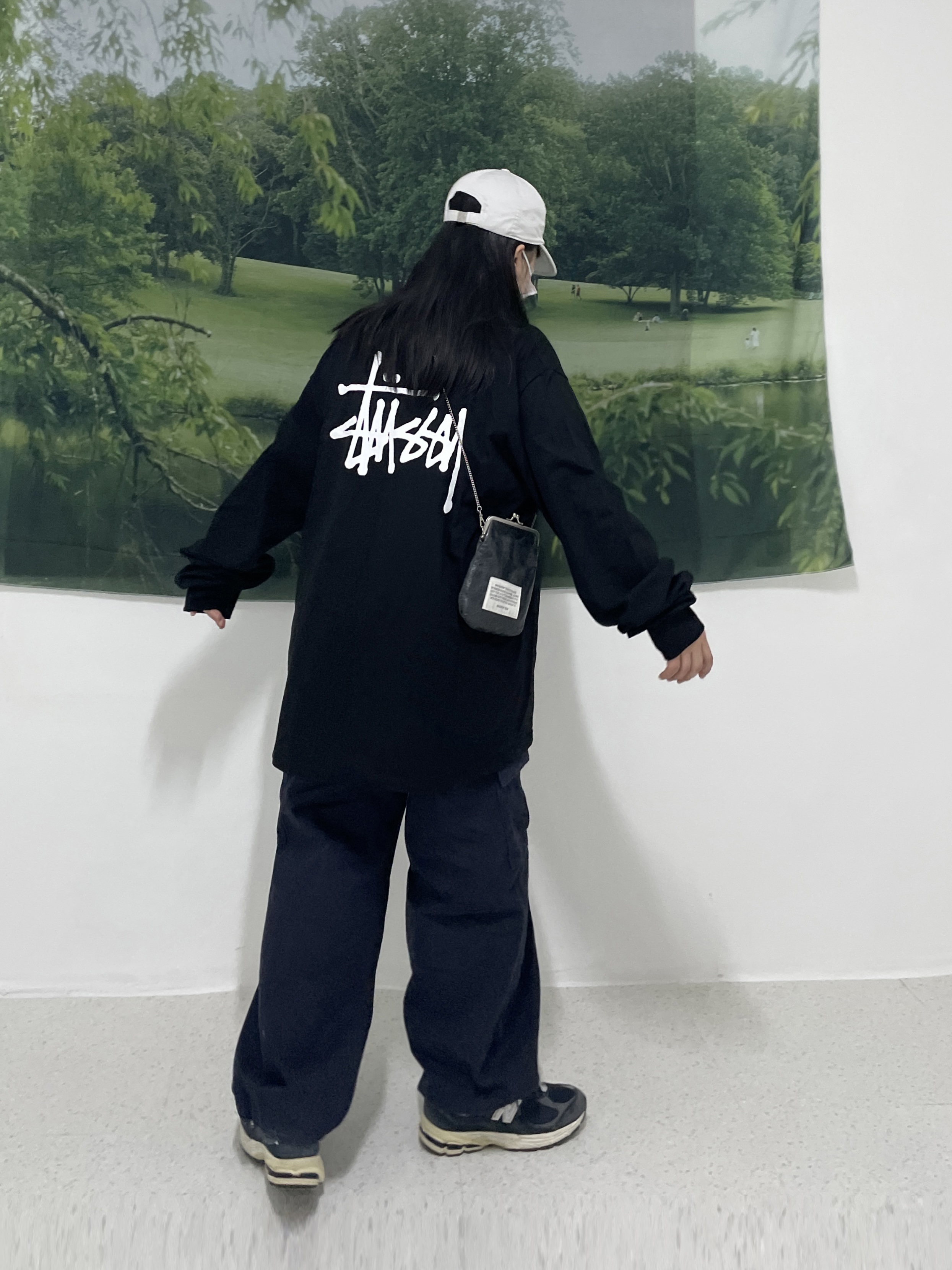 Stussy Basic Stussy LS T-Shirt Black 2023, New Balance 2002R Eclipse Castlerock 착용 스타일 - 2