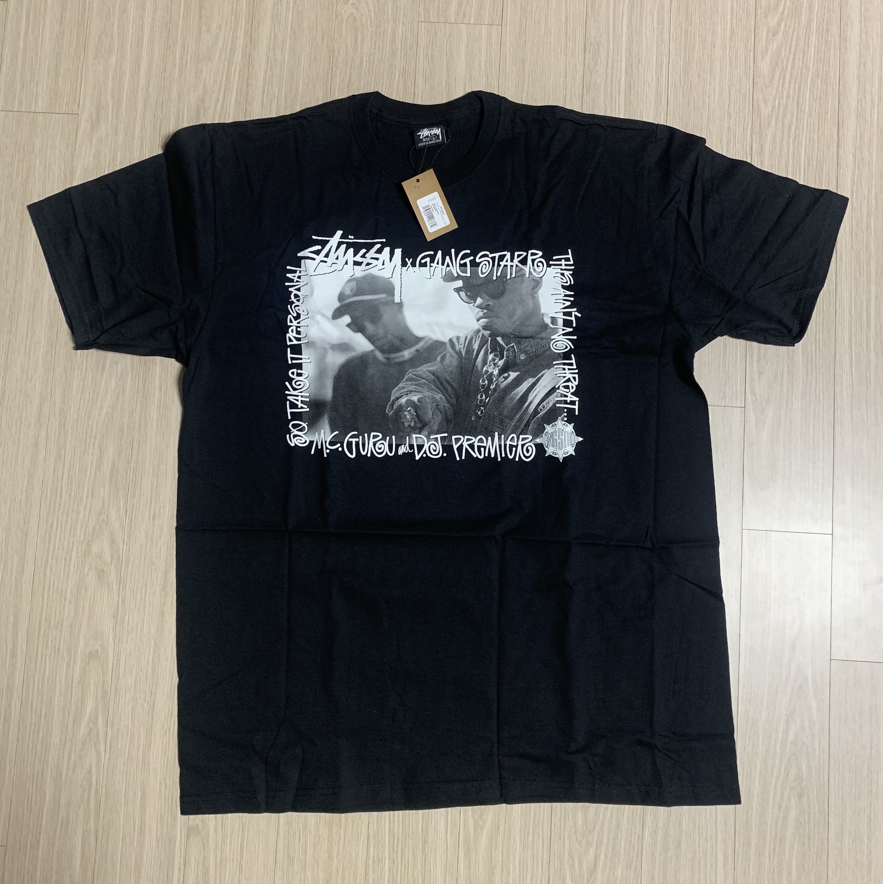 Stussy x Gang Starr Take It Personal T-Shirt Black 착용 스타일 - 1