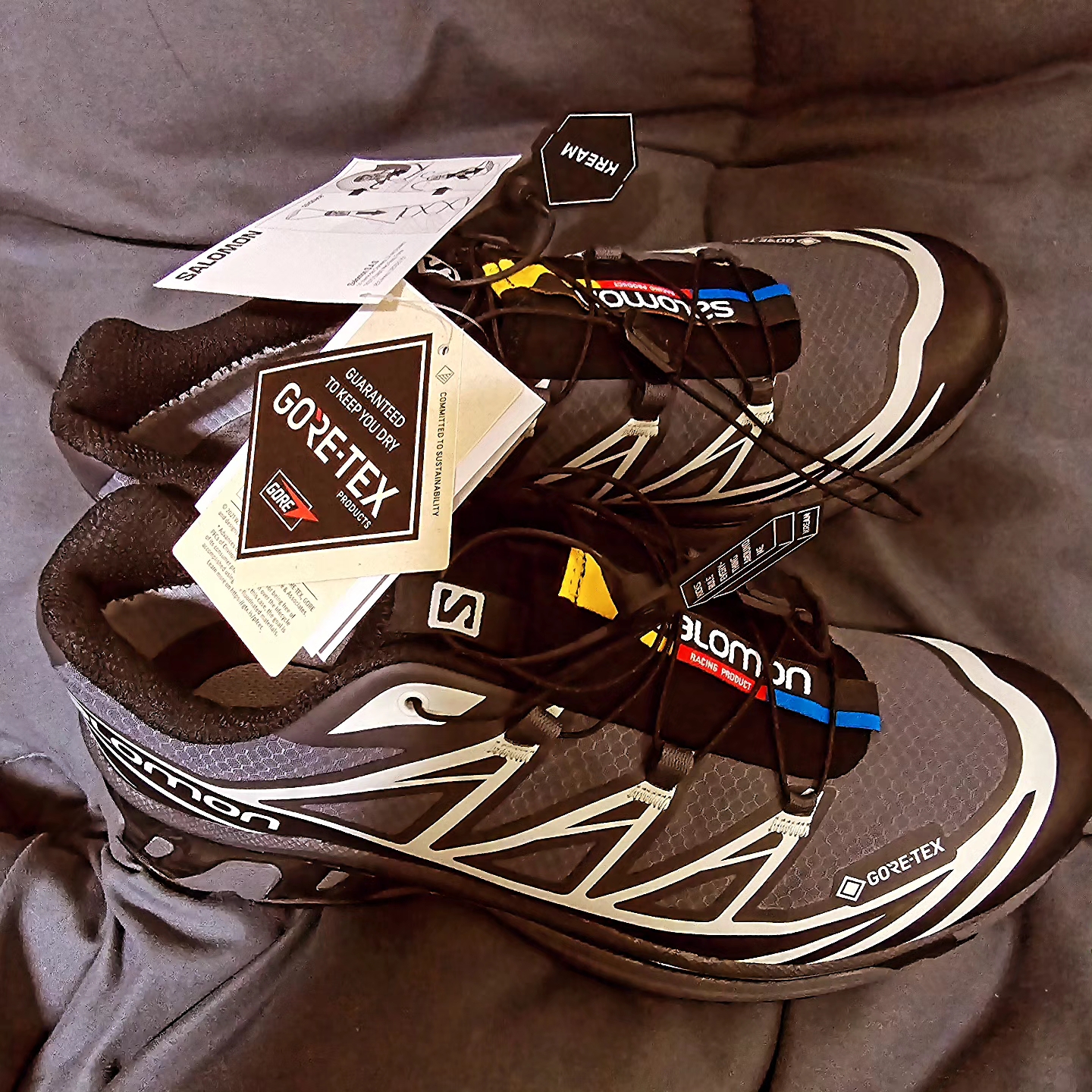 Salomon XT-6 Gore-Tex Black Ebony 착용 스타일 - 4