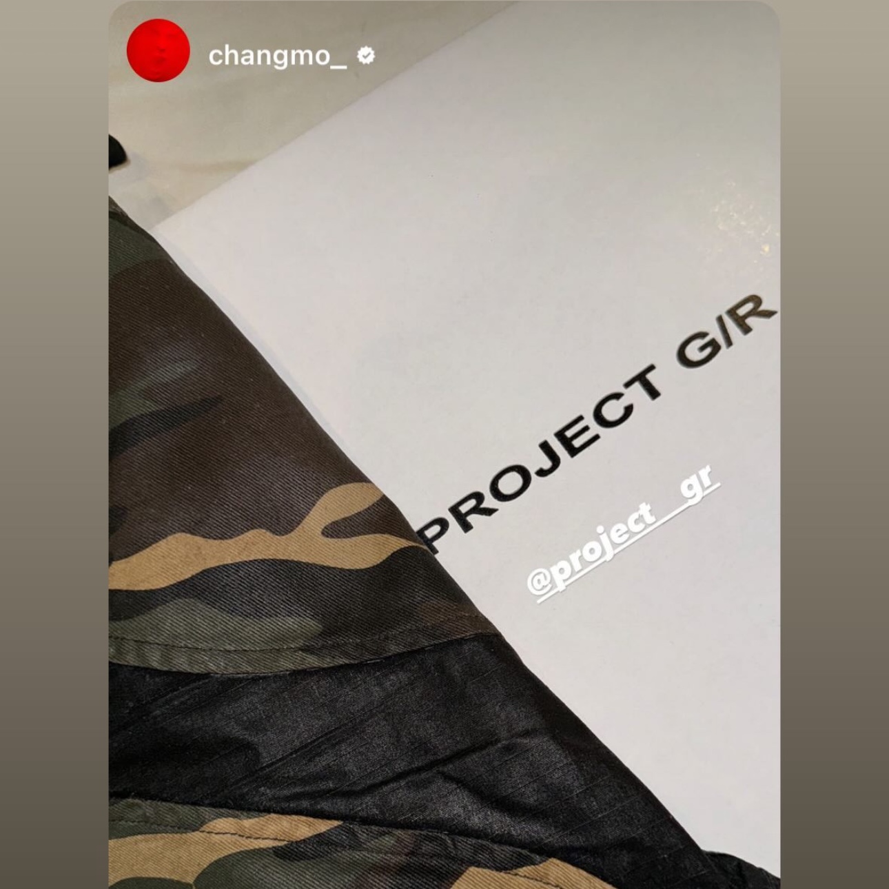Project G/R Coated Biker Armoured Flare Pants Camo 착용 스타일