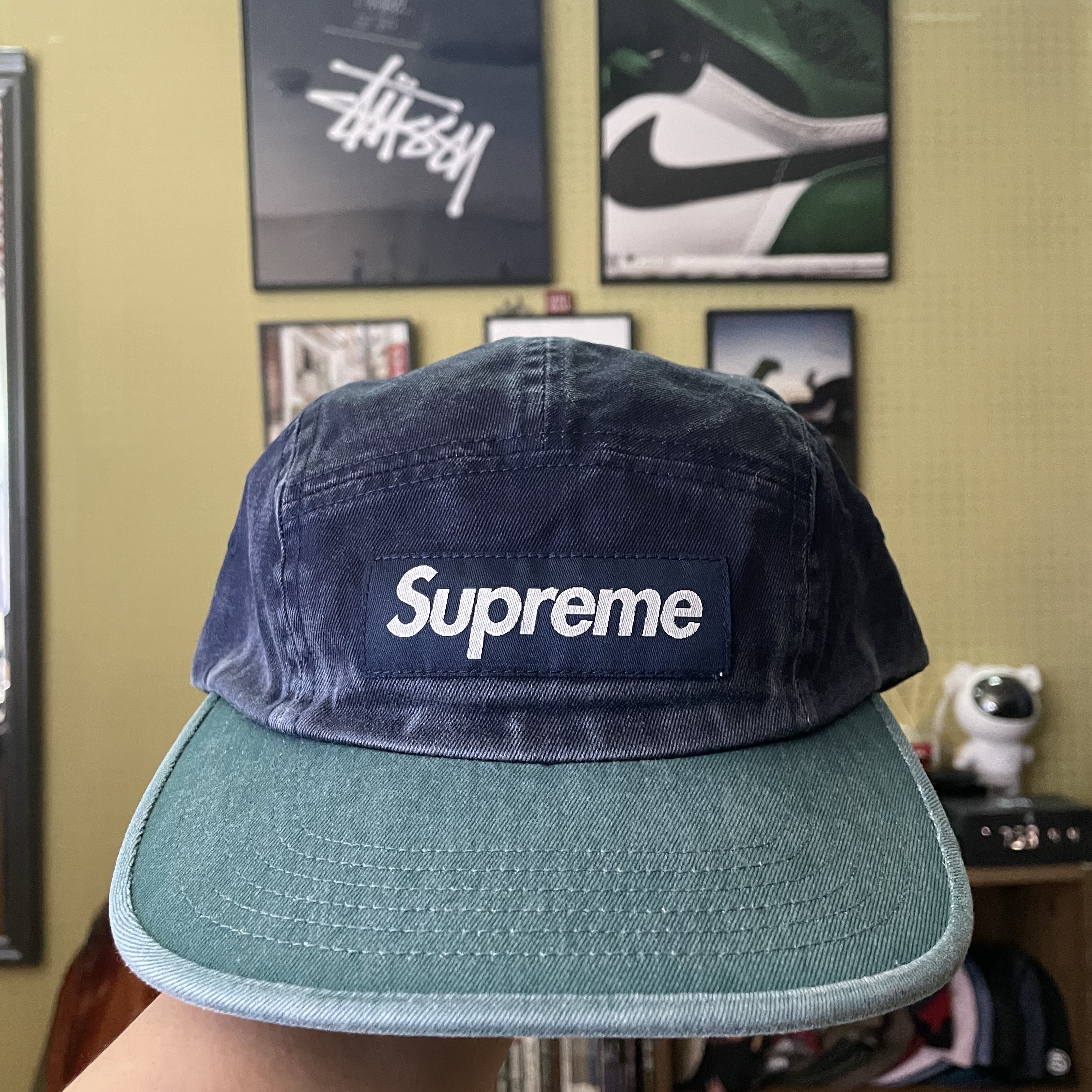 Supreme Pigment 2-Tone Camp Cap Navy - 24SS 착용 스타일