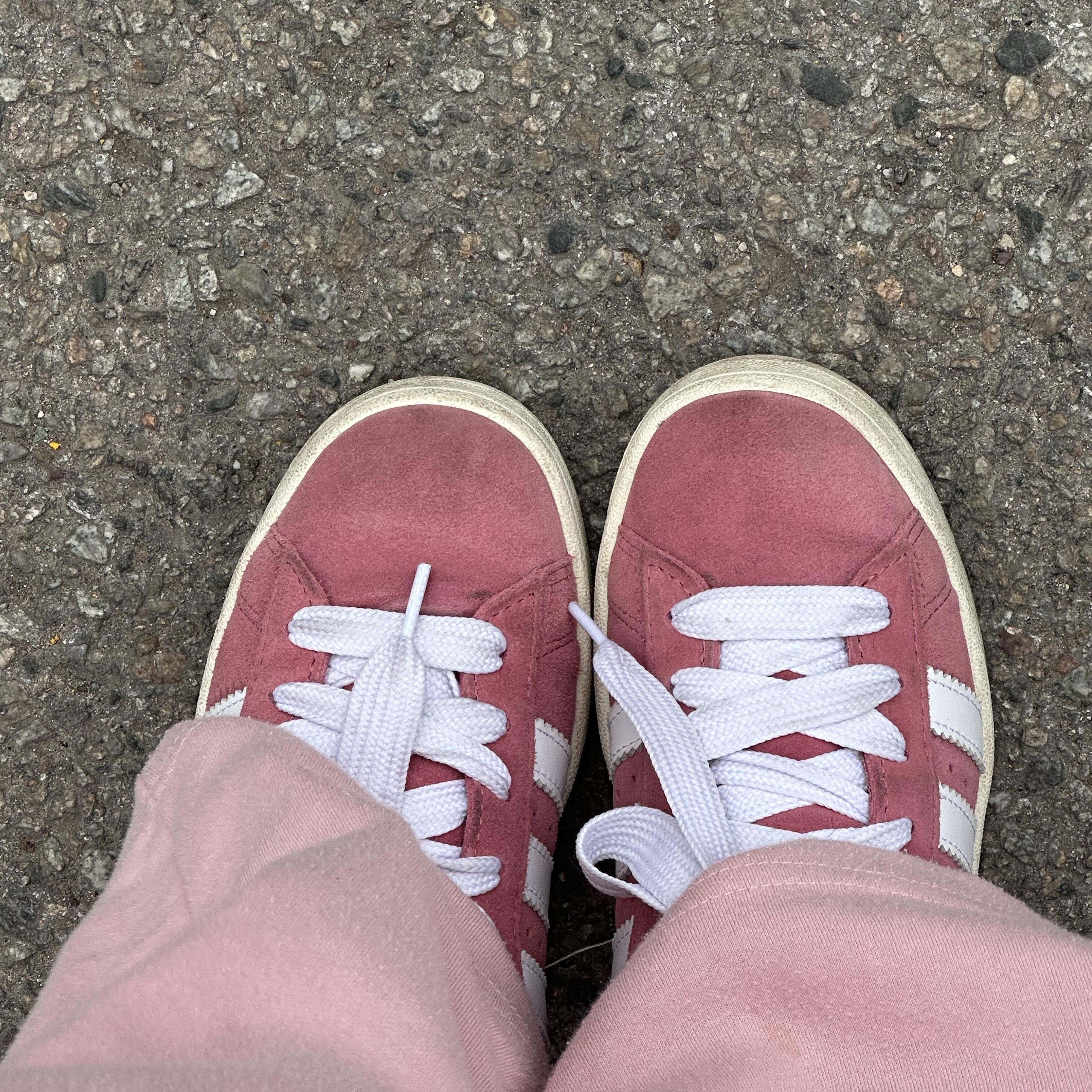 (W) Adidas Campus 00s Pink Fusion Cloud White 착용 스타일