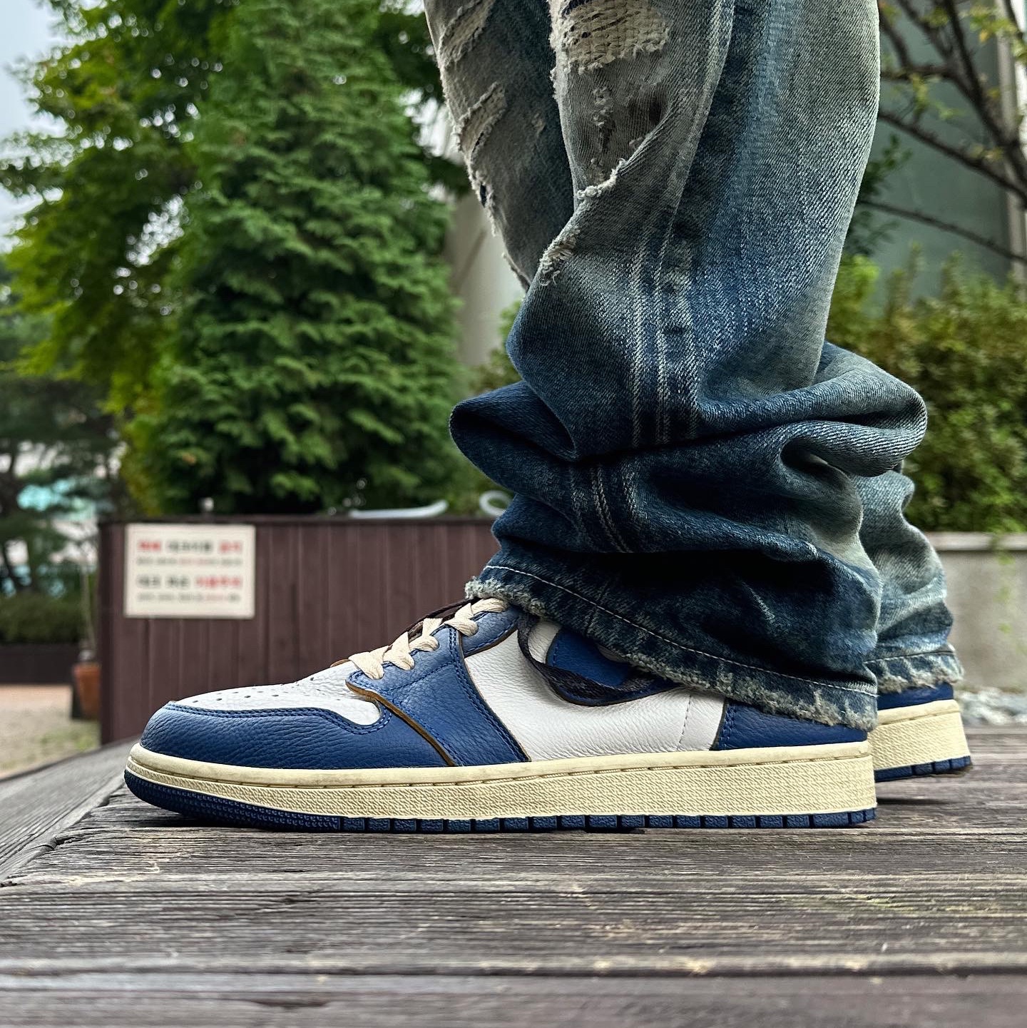 Gallery Dept. Dept De La Galerie LS Pocket T-Shirt Blue, Jordan 1 x Union Retro High Blue Toe 착용 스타일 - 4