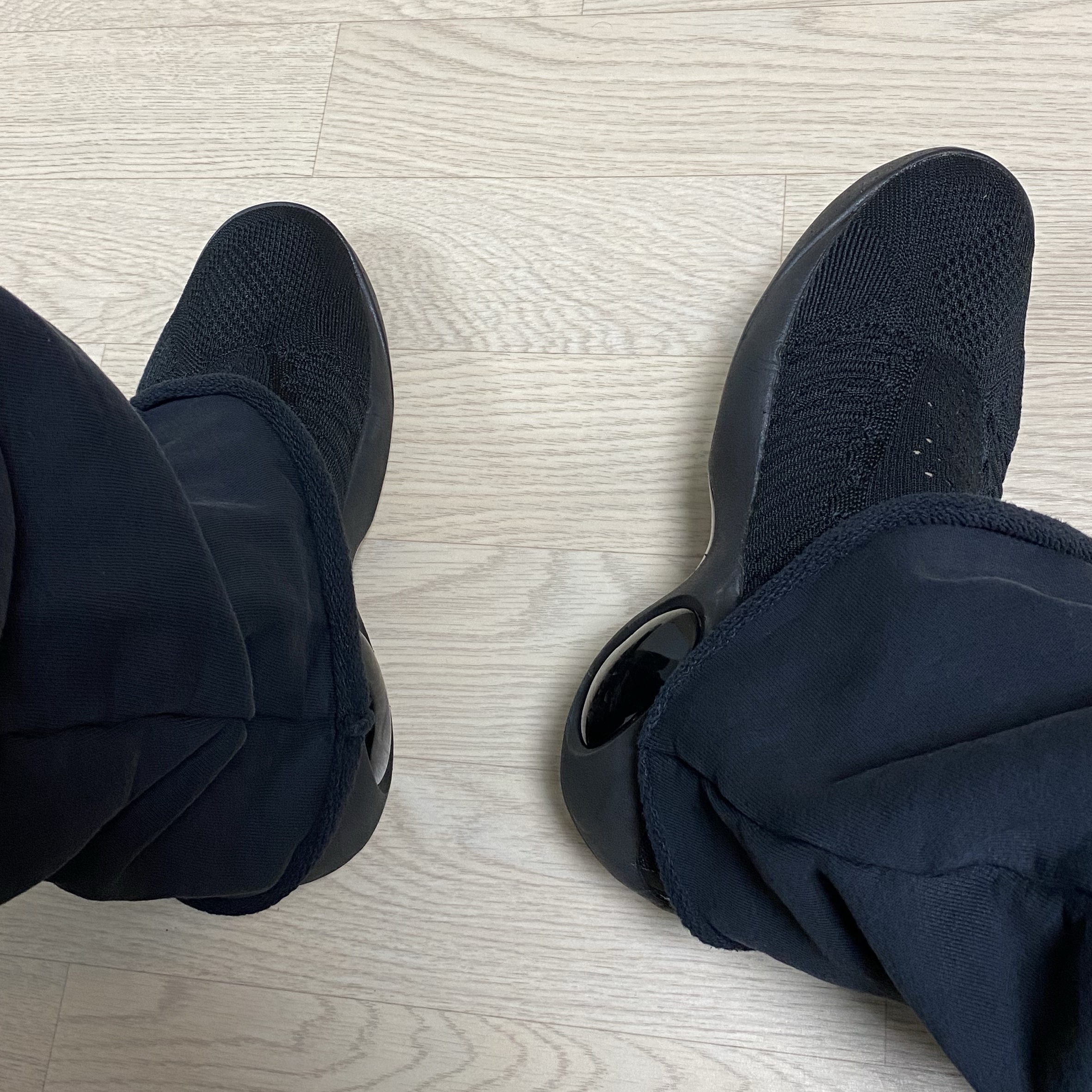 Nike Air Flight Bonafide Triple Black, Yeezy Vultures Pants Black 착용 스타일 - 4