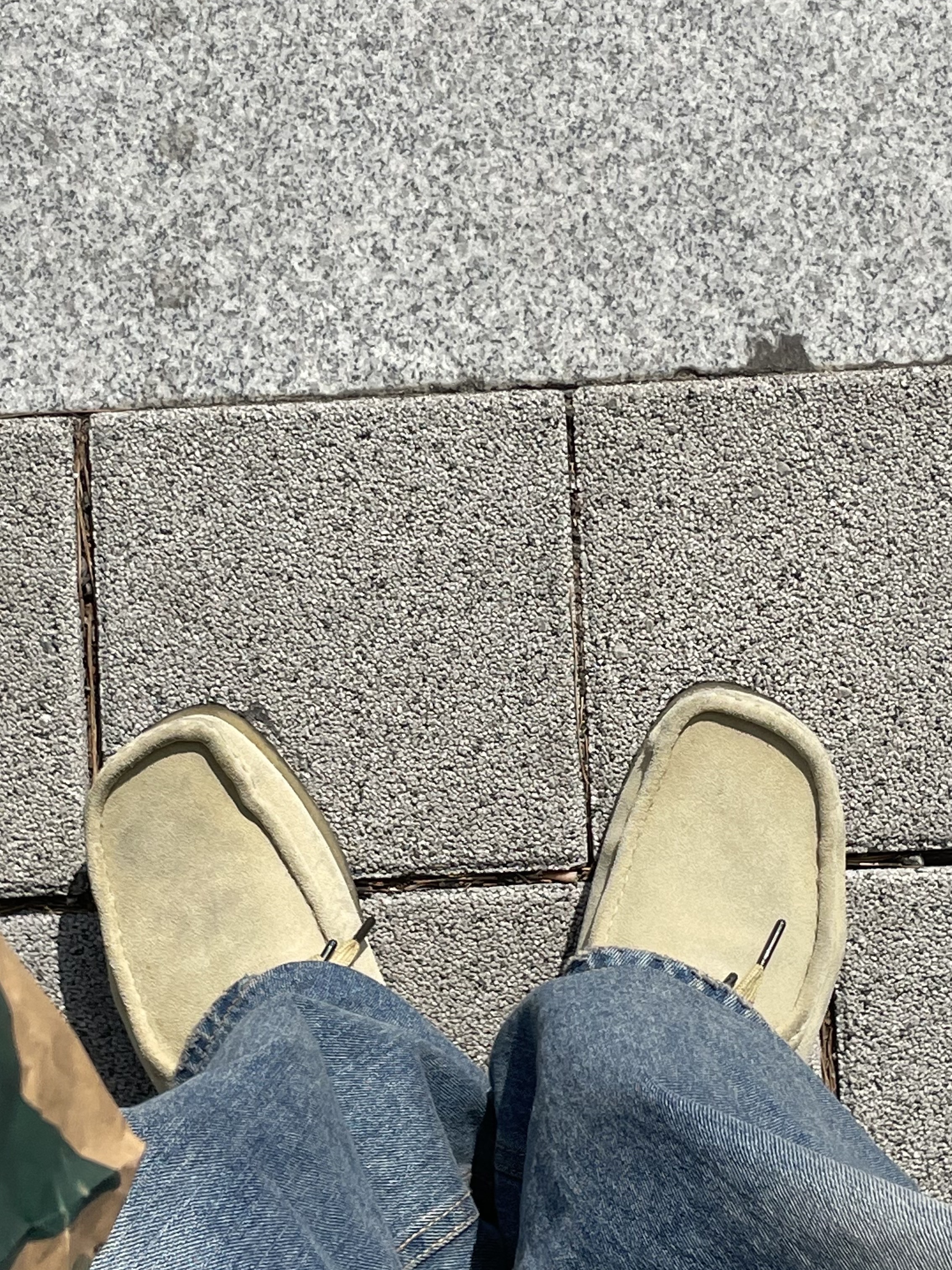 Clarks Wallabee Maple Suede 착용 스타일