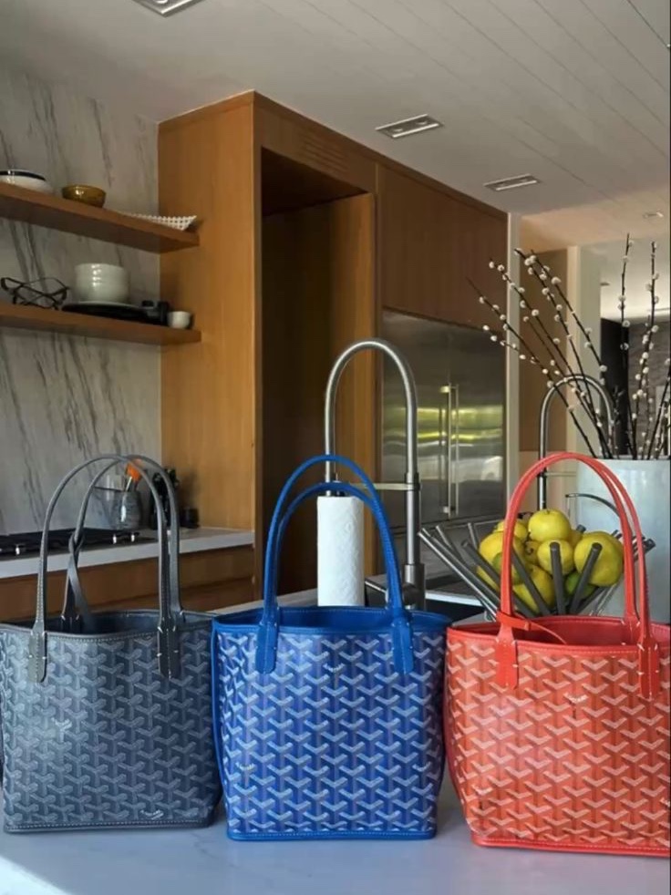 Goyard Anjou Mini Bag Powder Pink, Goyard Anjou Mini Bag Green 착용 스타일 - 5