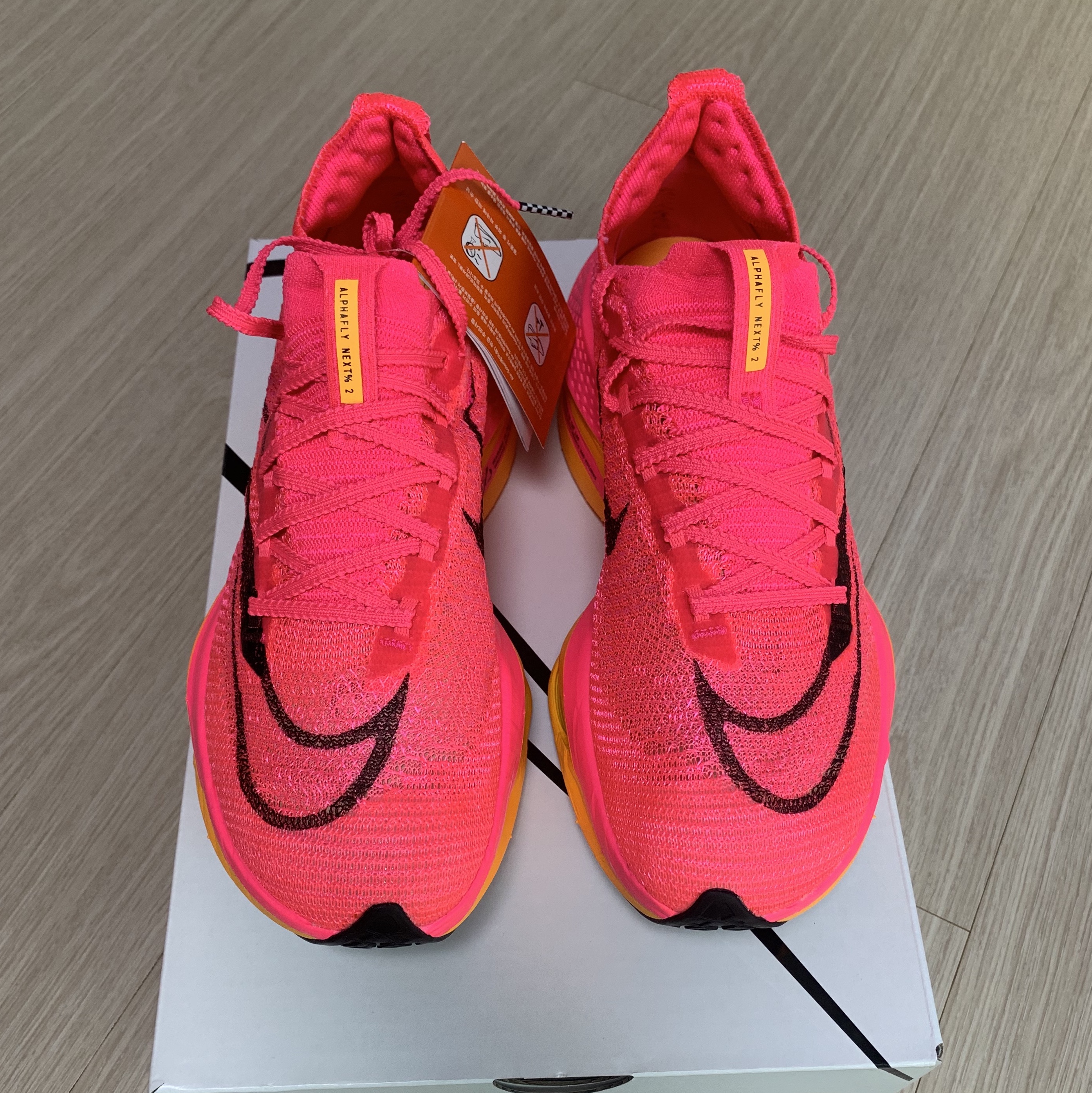 (W) Nike Air Zoom Alphafly Next% 2 Hyper Pink 착용 스타일 - 2