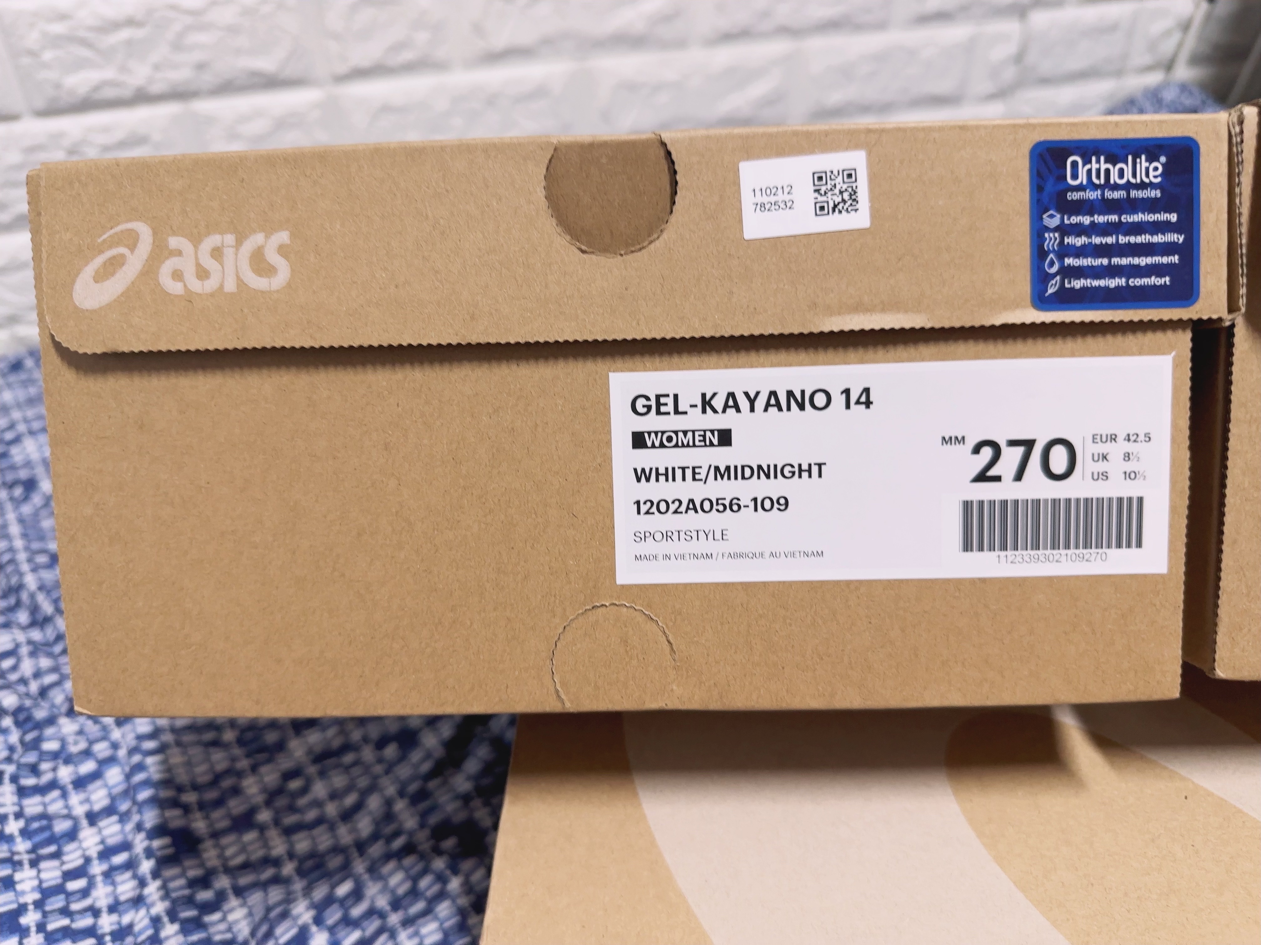 Asics Gel-Kayano 14 Cream Black, (W) Asics Gel-Kayano 14 White Midnight 착용 스타일 - 2