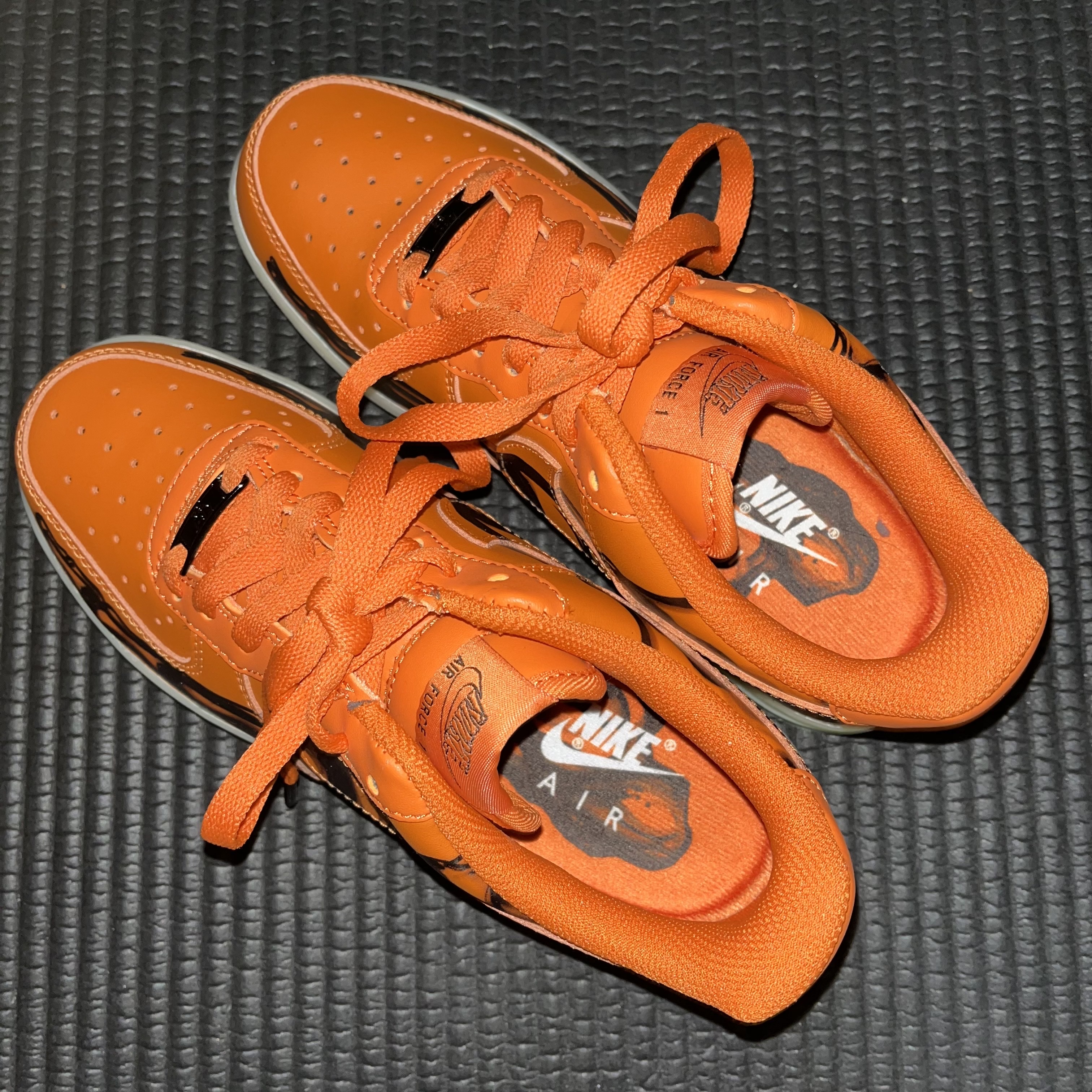 Nike Air Force 1 Low '07 Orange Skeleton 착용 스타일 - 2