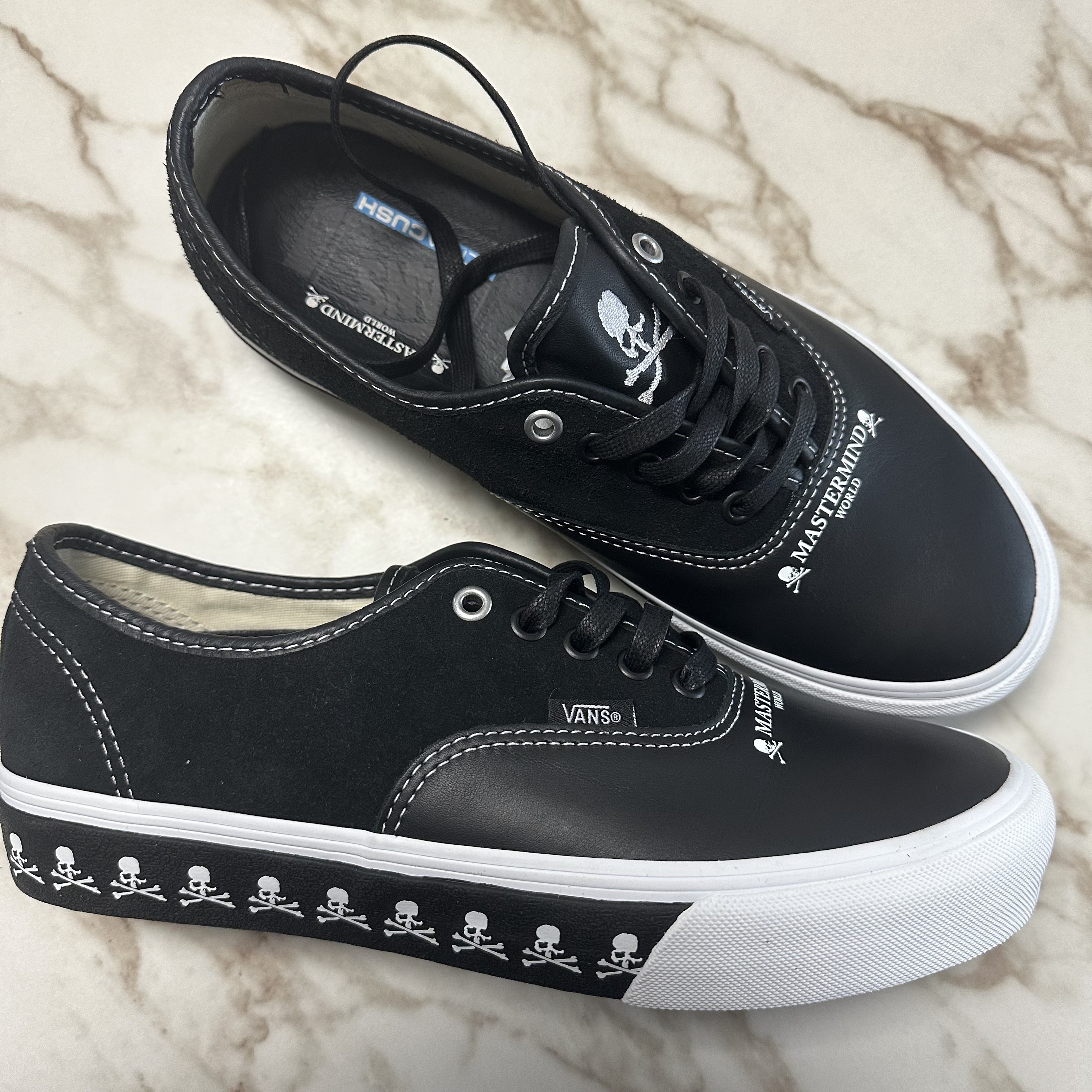 Vans Vault x Mastermind World Authentic LX Black 착용 스타일