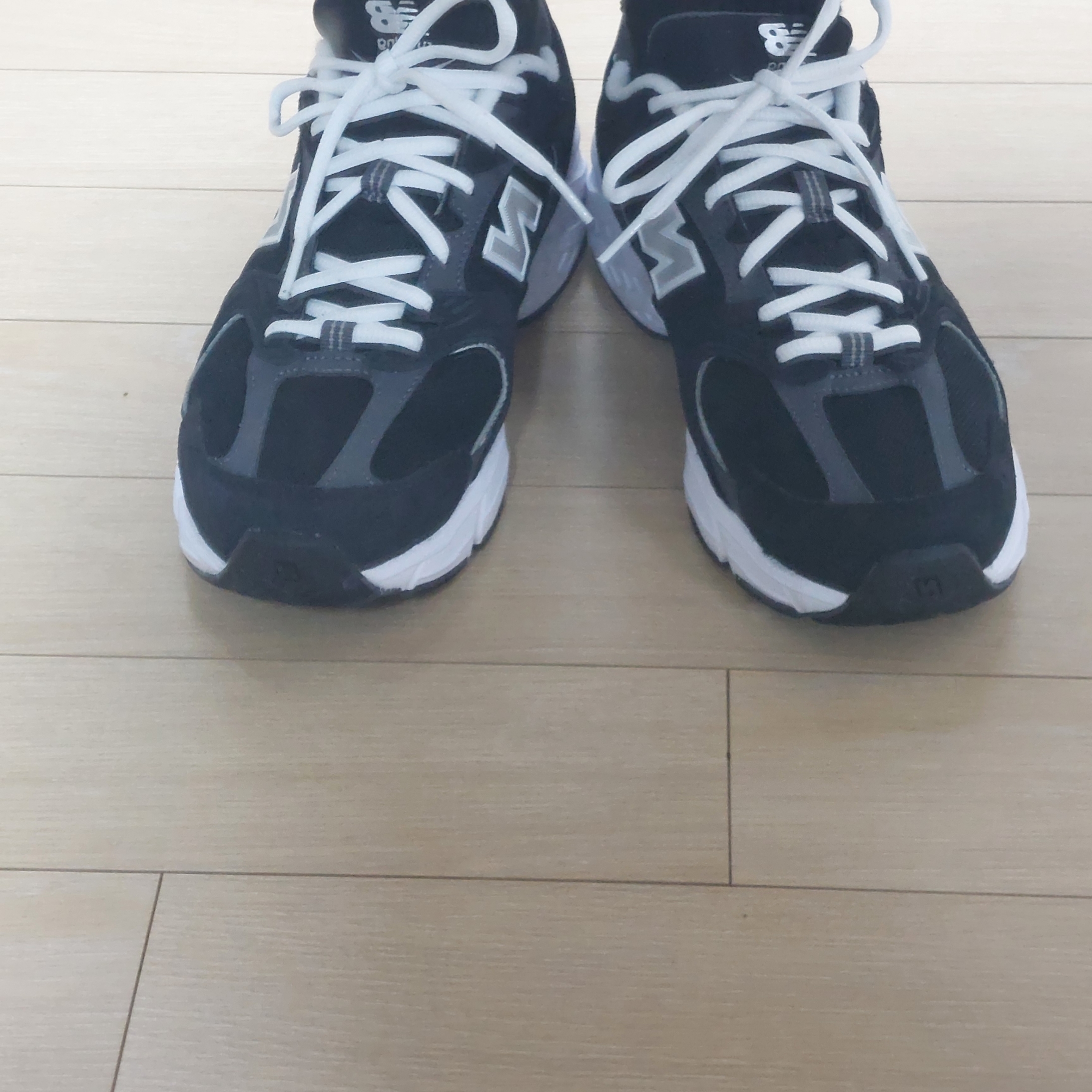 New Balance 530 Classic Black 착용 스타일