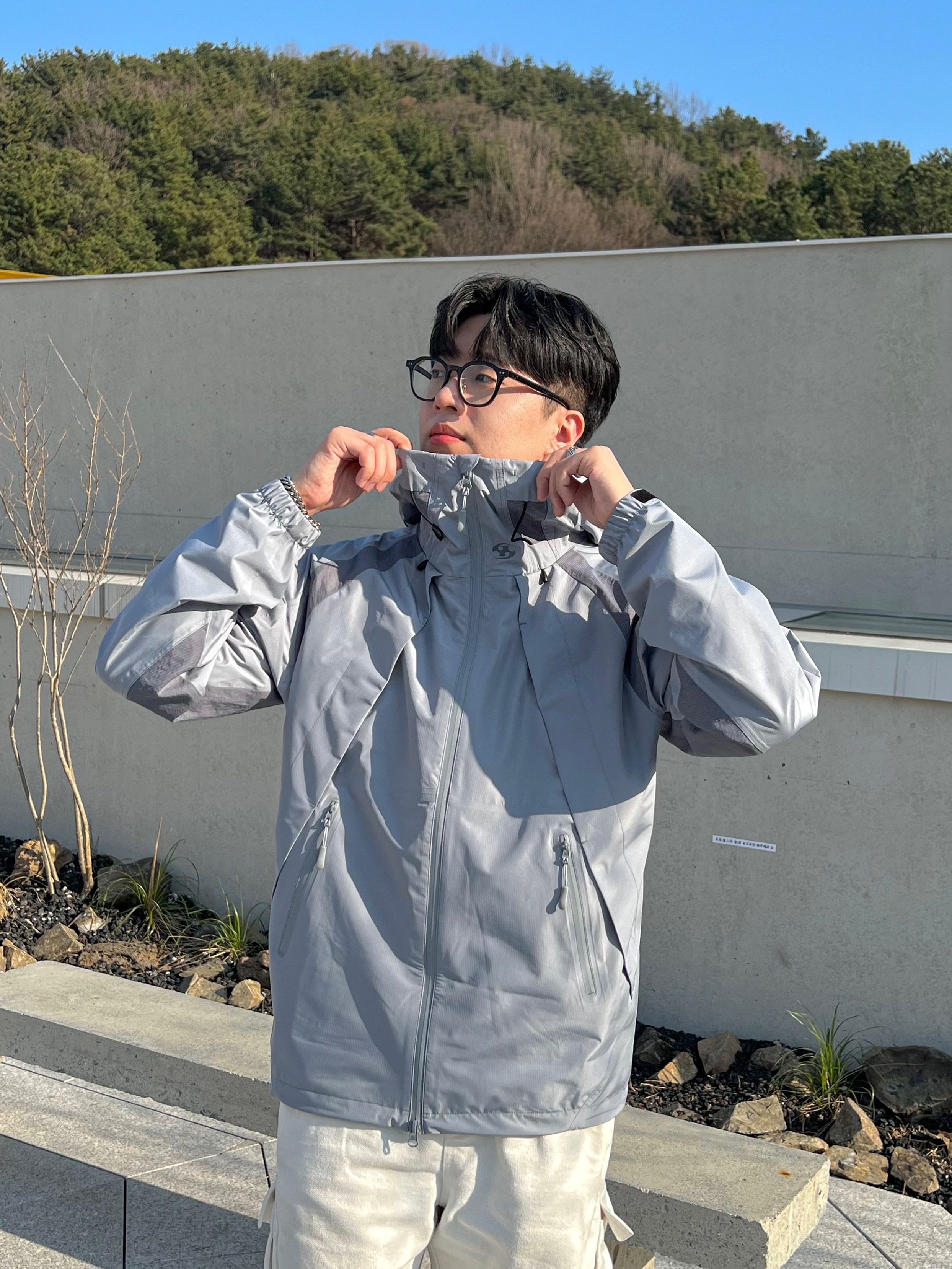 Sansan Gear Wind Shielded Jacket Ice Grey - 24SS 착용 스타일 - 1