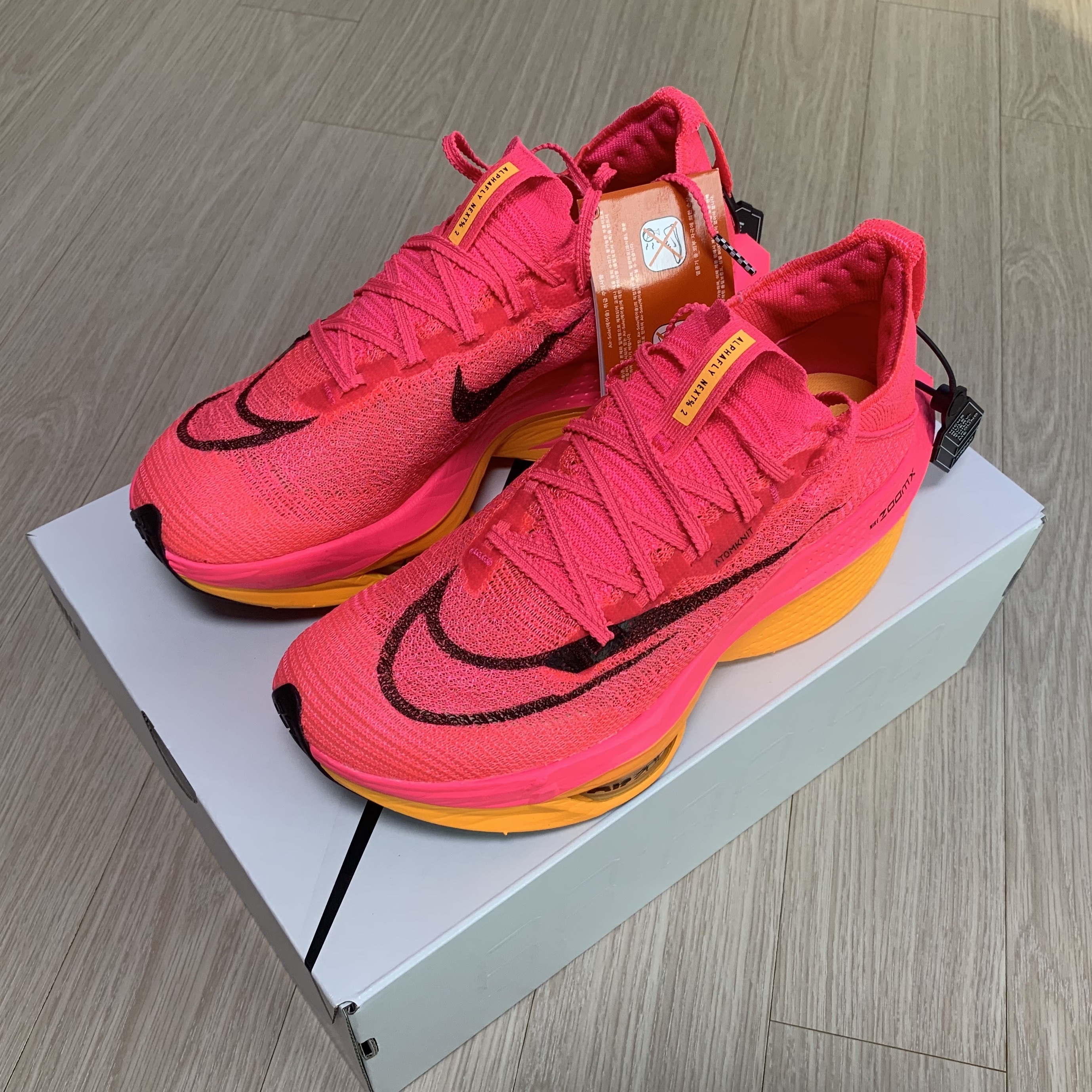 (W) Nike Air Zoom Alphafly Next% 2 Hyper Pink 착용 스타일 - 1