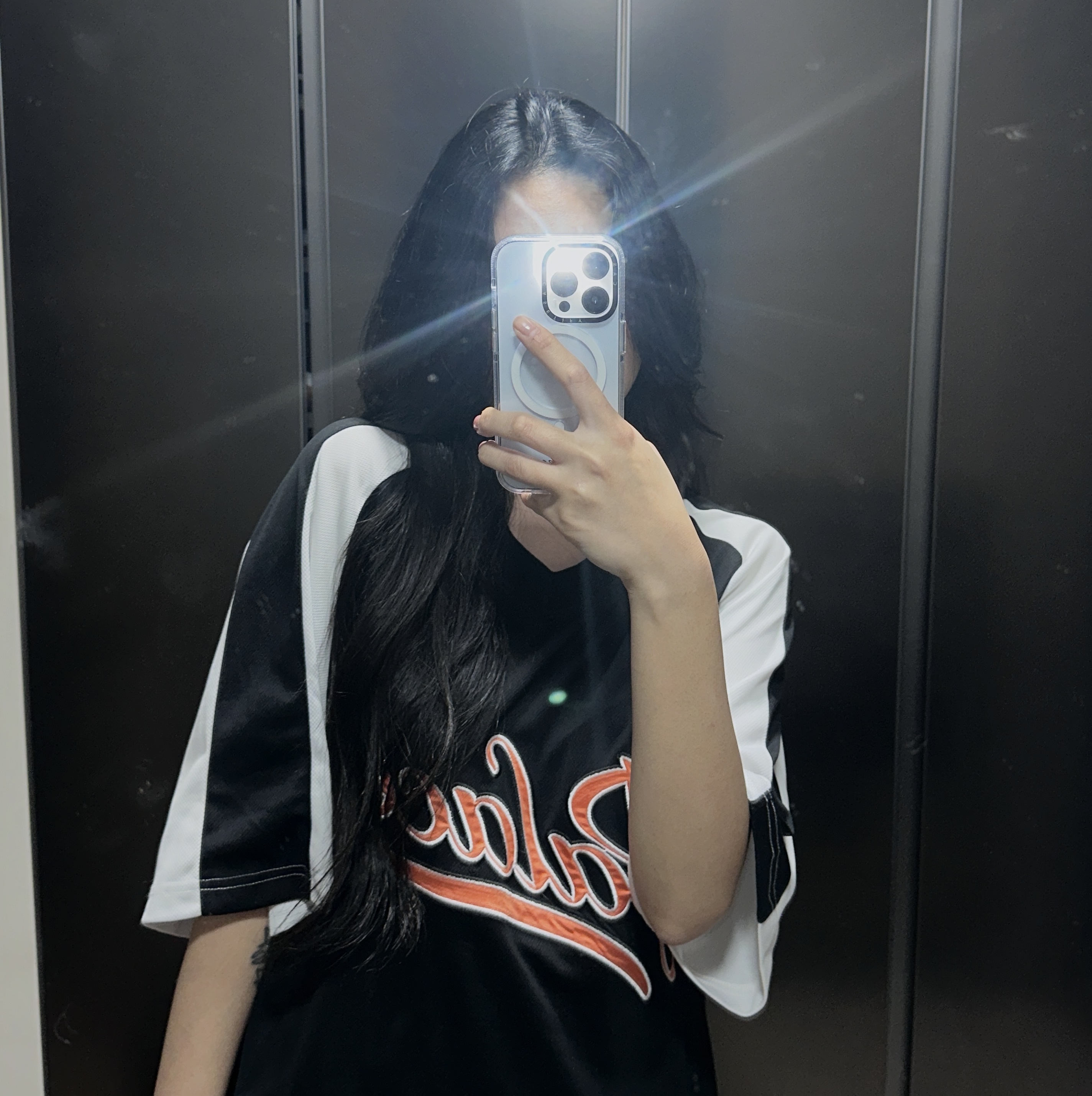 Palace Script Jersey Black - 24SS 착용 스타일