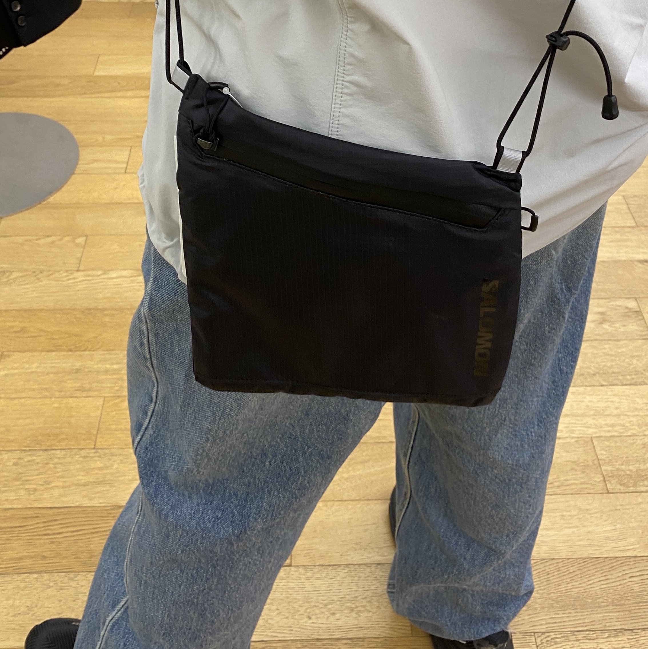Salomon ACS 2 Pouch Black 착용 스타일