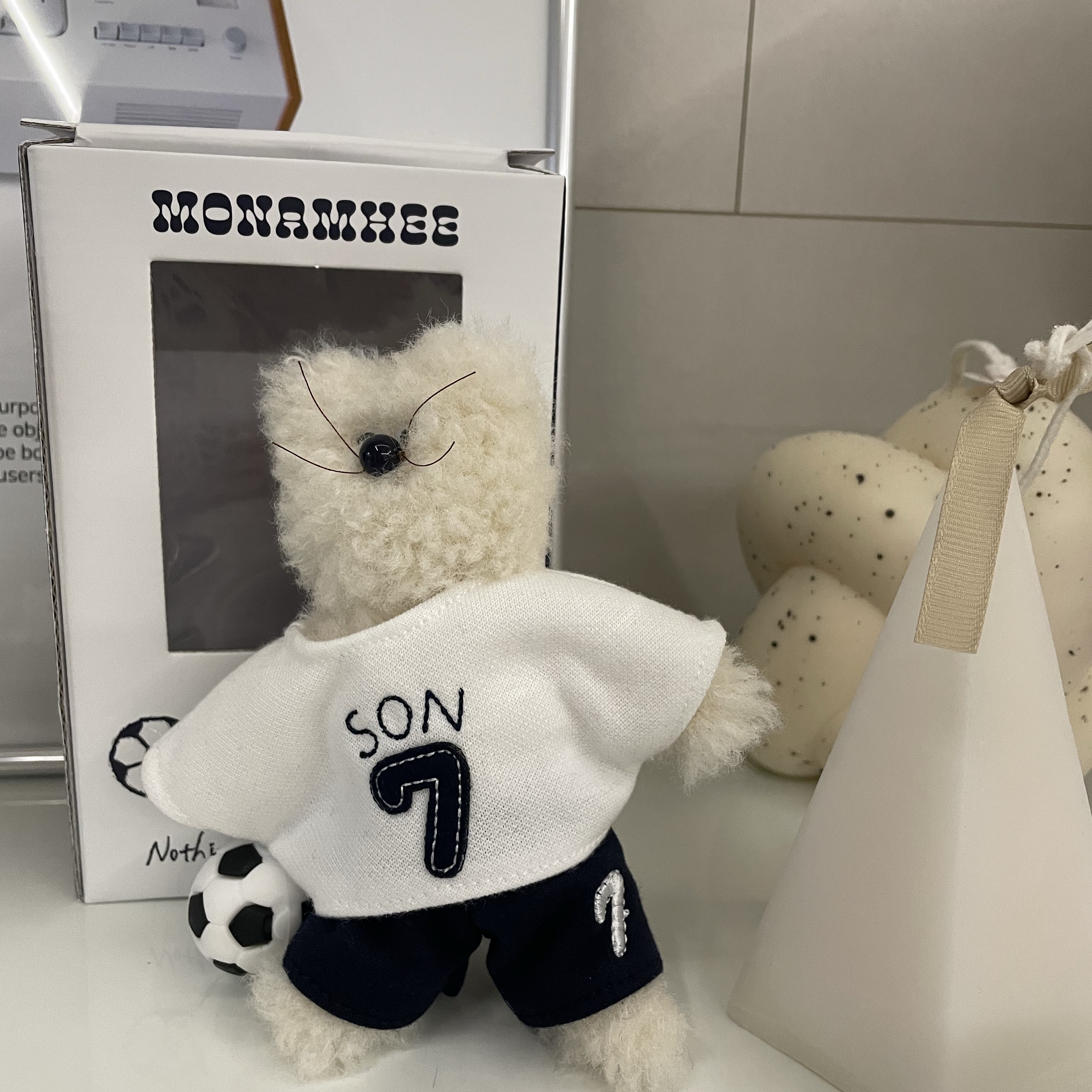 [예약 배송] NOS7 x Monamhee SON.hee Cream 착용 스타일