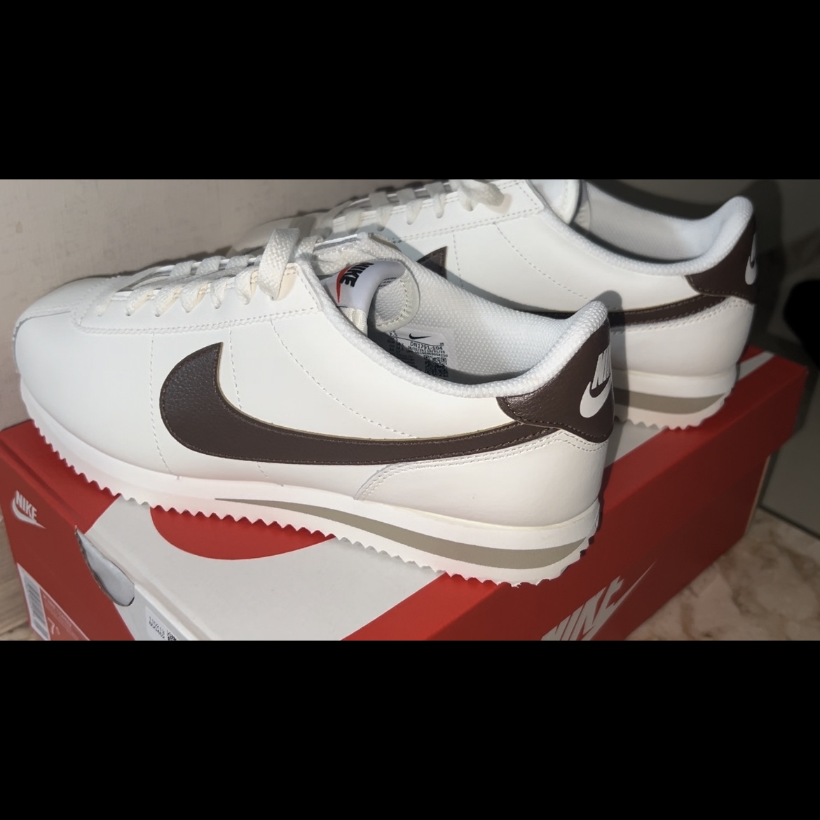 (W) Nike Cortez Sail Cacao Wow 착용 스타일