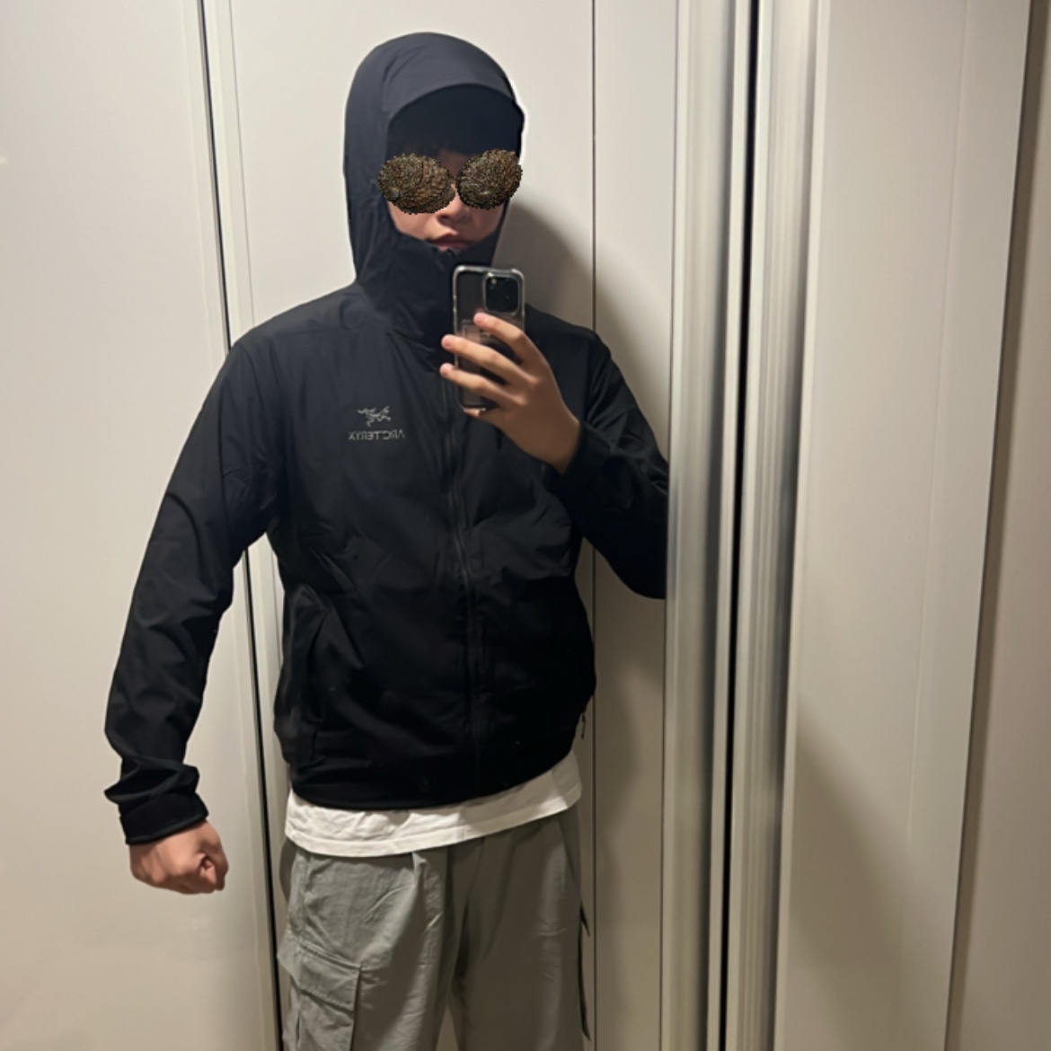 Arc'teryx Atom SL Hoody Black 착용 스타일 - 1