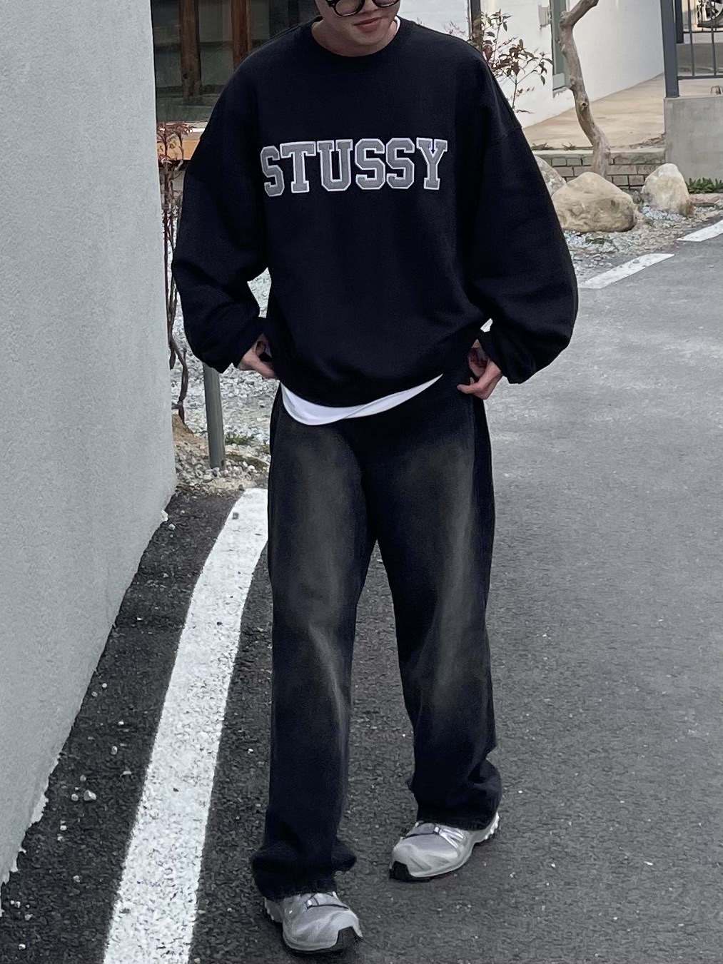 Salomon XA Pro 3D Alloy Silver, Stussy Relaxed Oversized Crew Black 착용 스타일