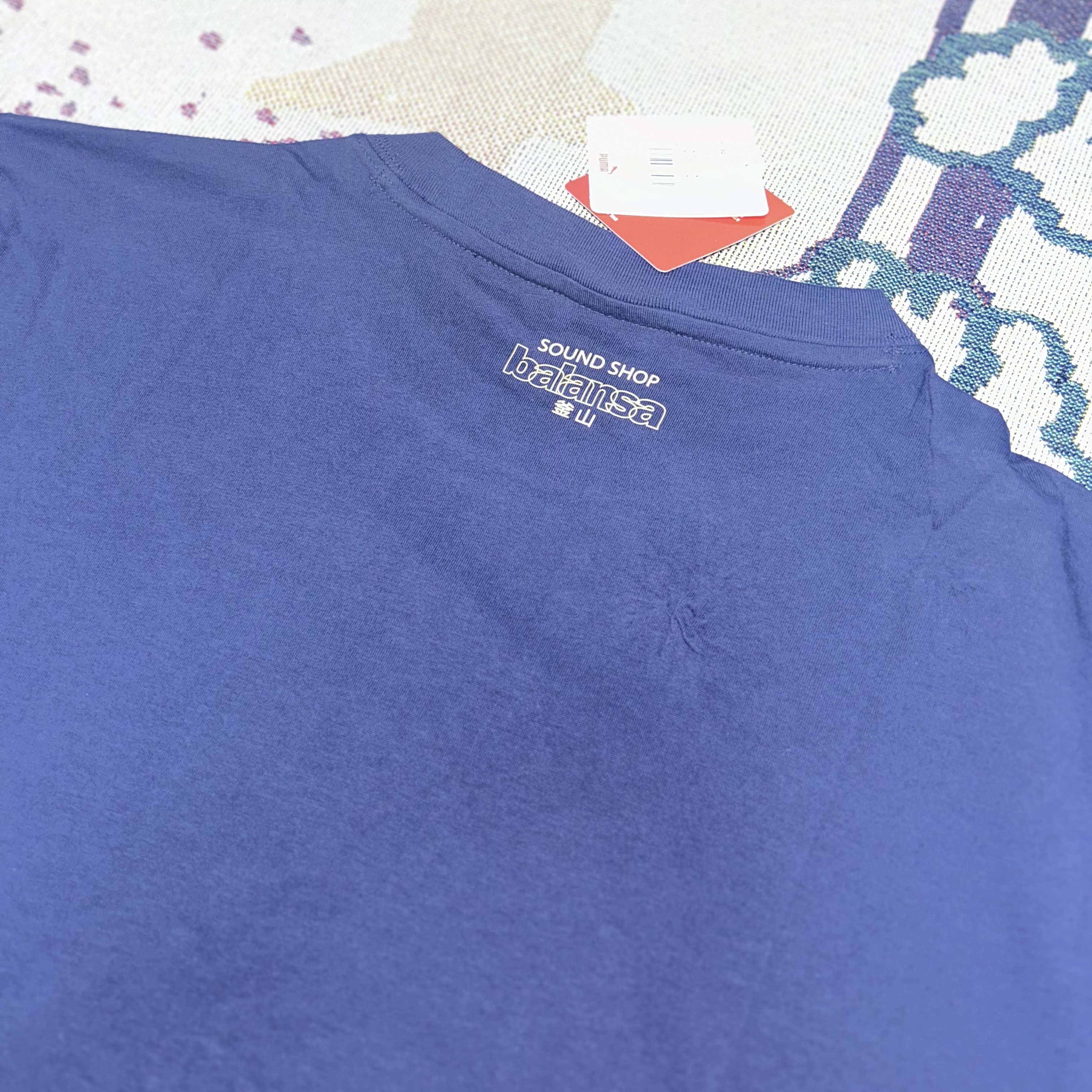Puma x Balansa Graphic T-shirt 1 Medium Parisian Night 착용 스타일 - 4