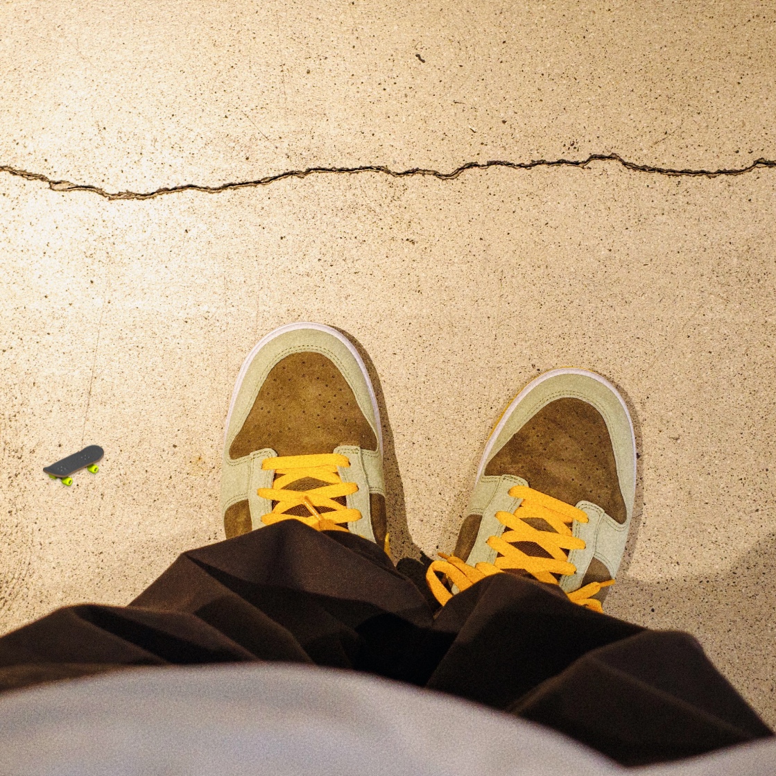 Nike Dunk Low SE Dusty Olive, Palace x Gap Backpack Black - 24SS 착용 스타일 - 1
