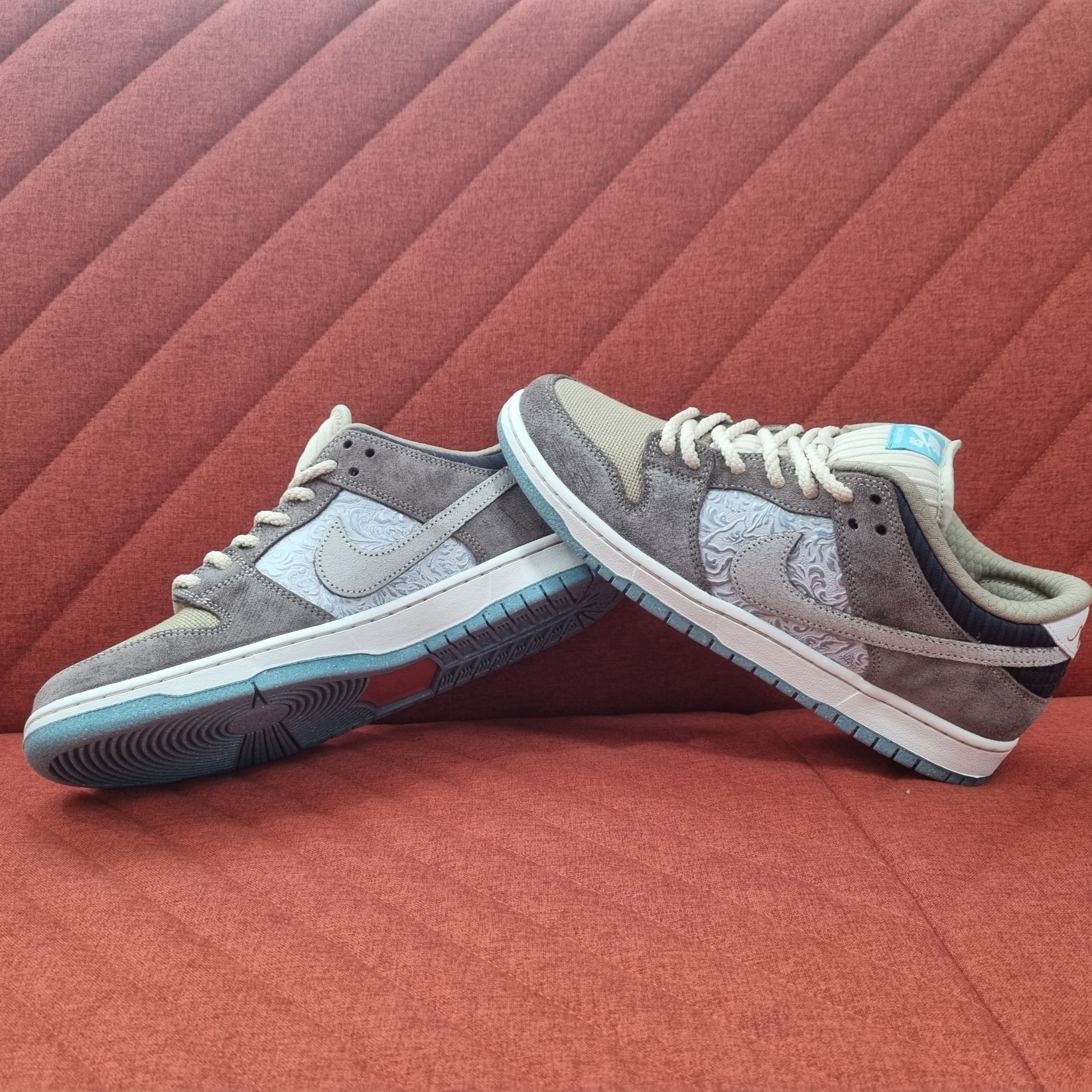 Nike SB Dunk Low Pro Big Money Saving 착용 스타일 - 1