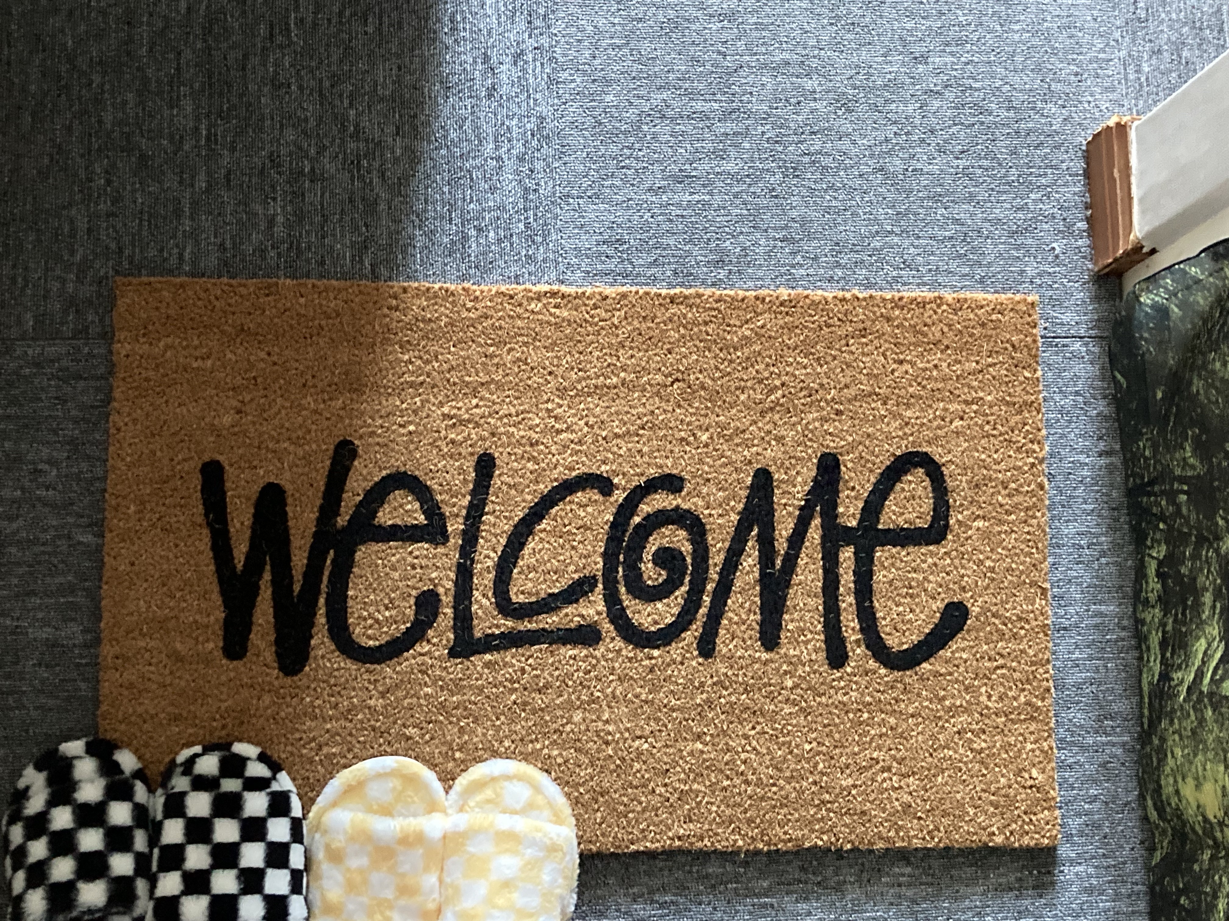 Stussy Welcome Mat Cocoa 착용 스타일