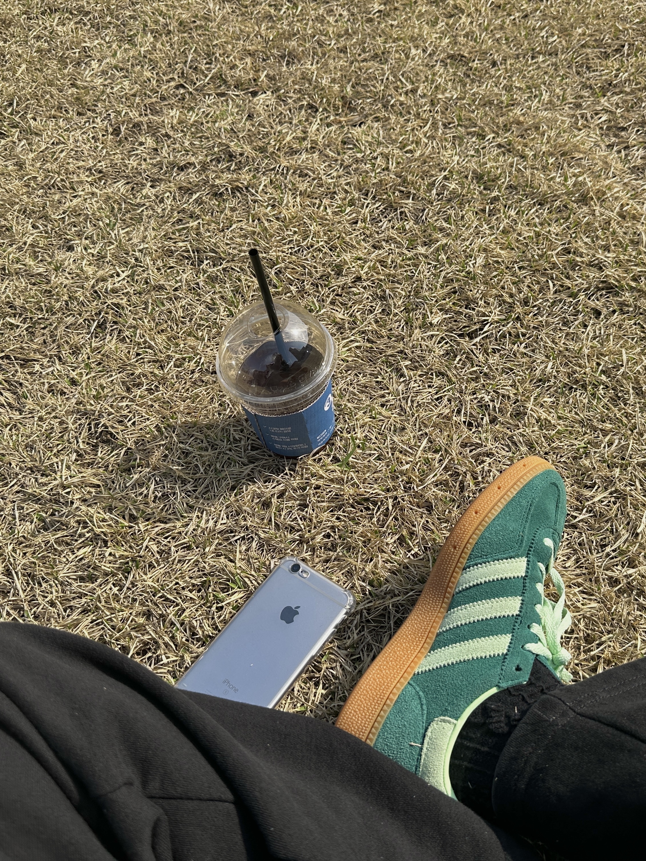 Cosymosy Mini Bird Bird Keyring Light Gray, (W) Adidas Spezial Handball Collegiate Green 착용 스타일 - 3