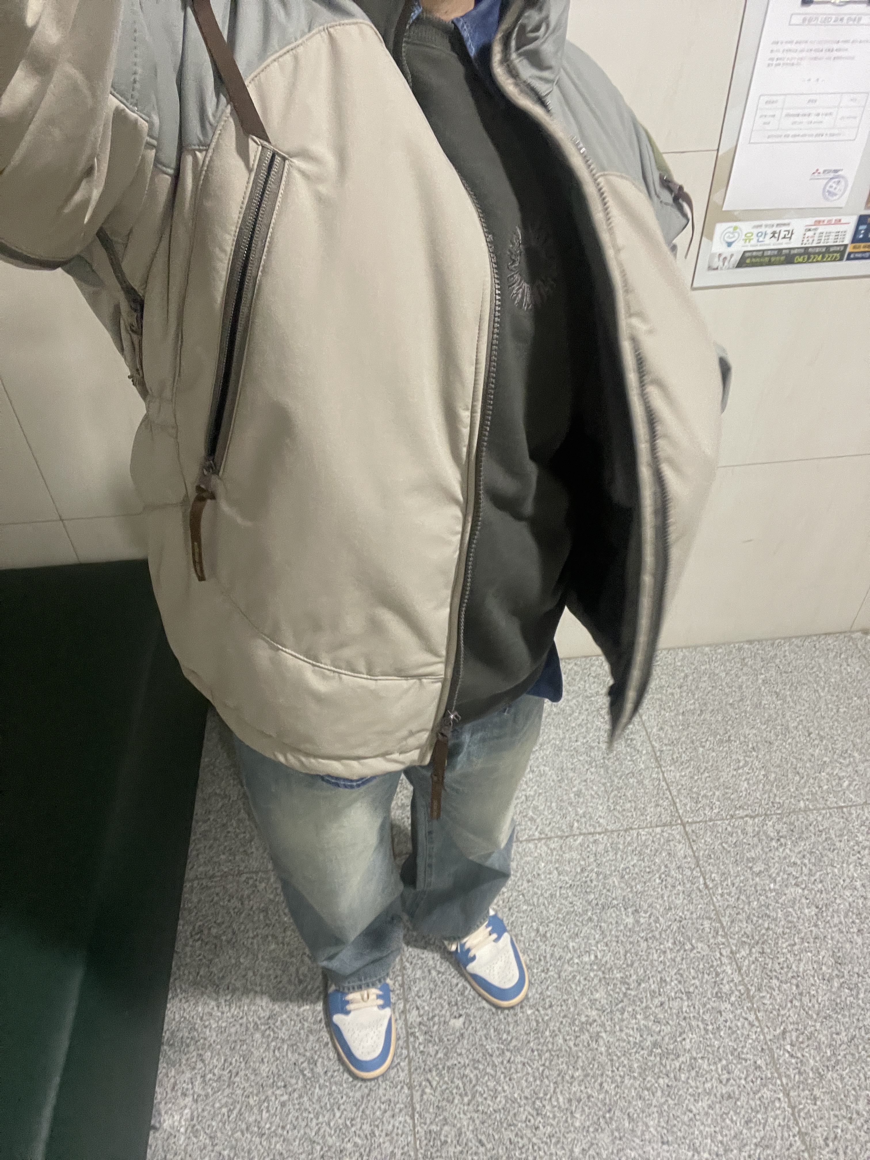 Jordan 1 Low SE Tokyo 96 착용 스타일 - 1