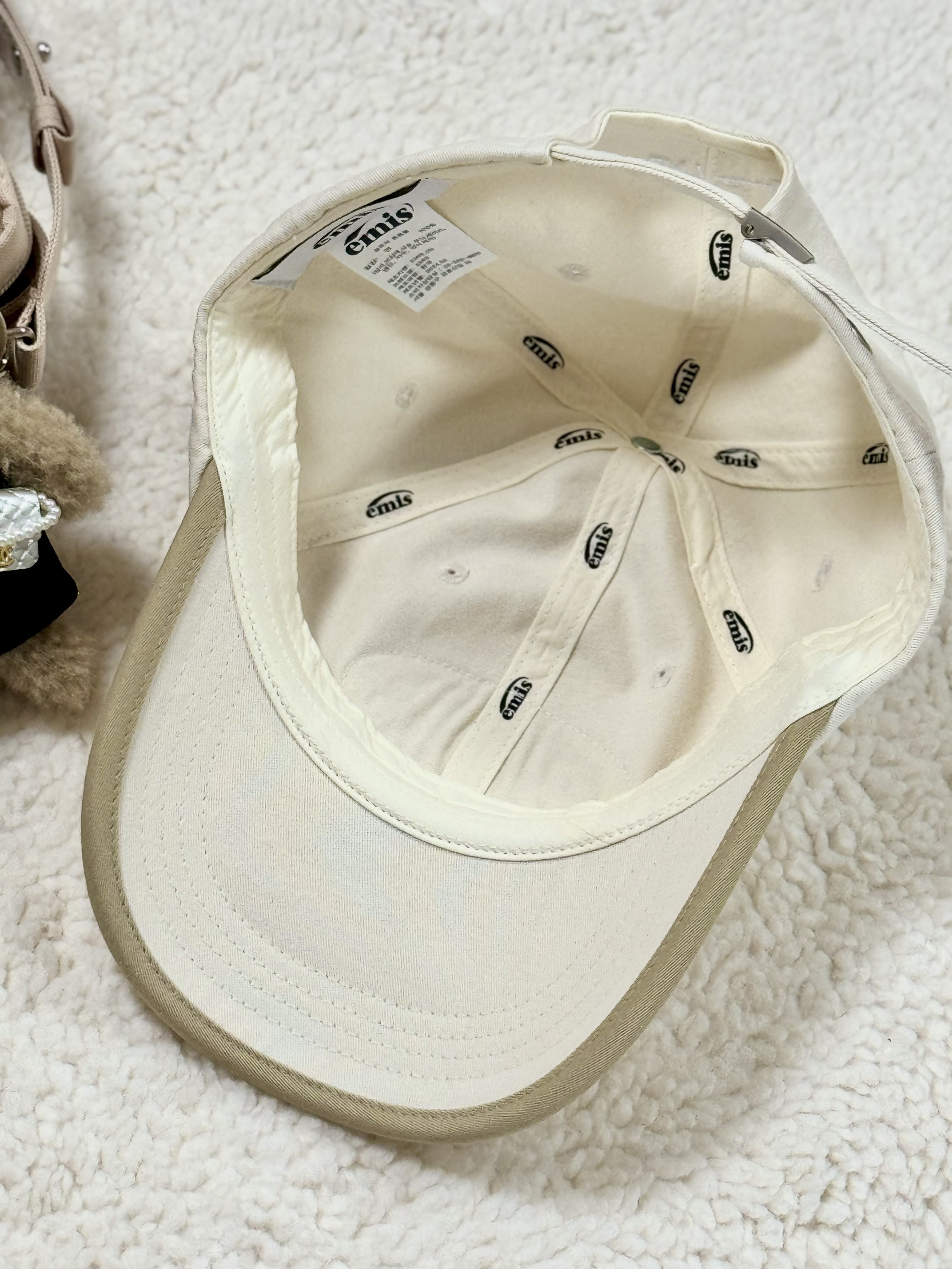 Emis Beige Trimming Ball Cap Cream, Emis Star Bag Beige 착용 스타일 - 6