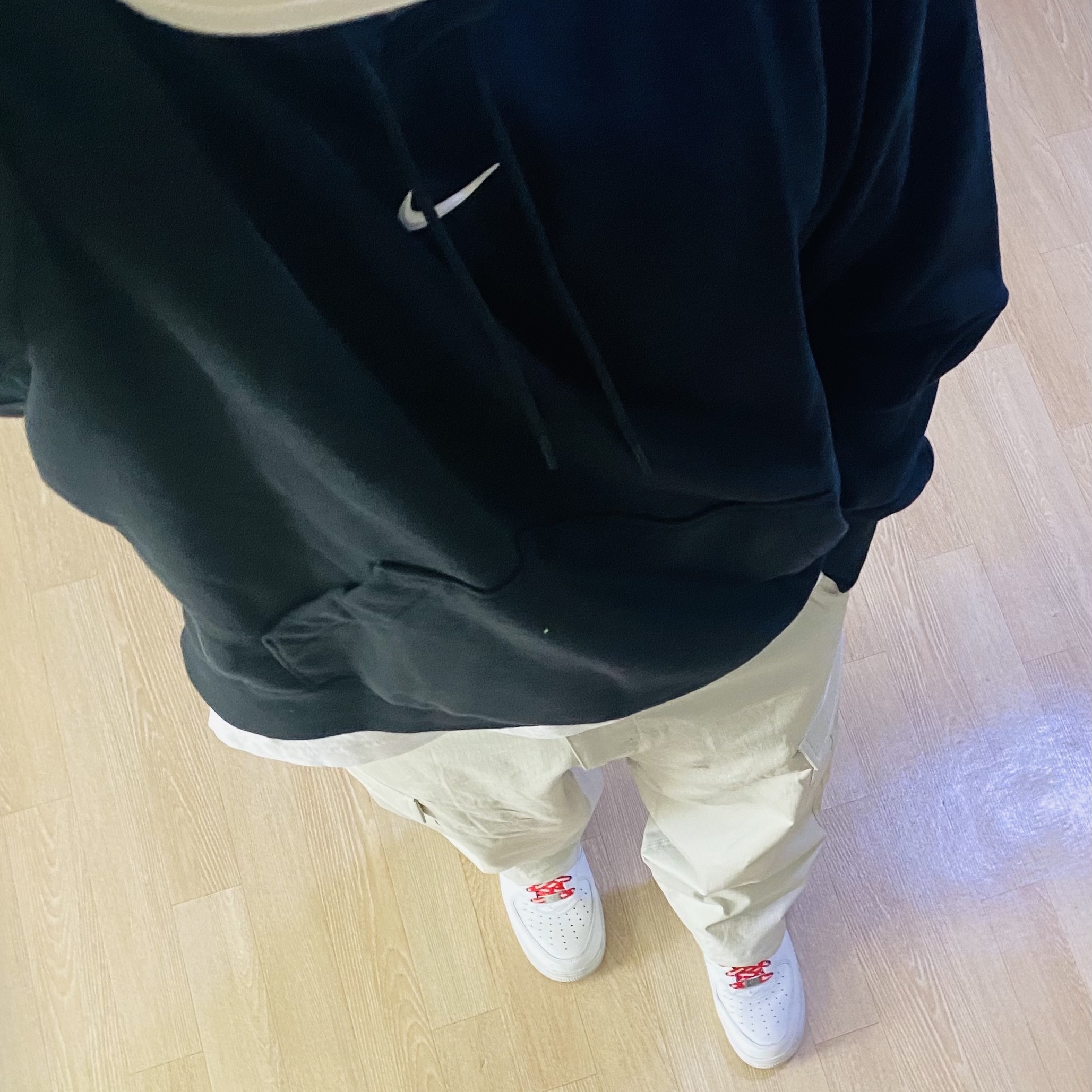 Nike x Supreme Air Force 1 Low White 착용 스타일