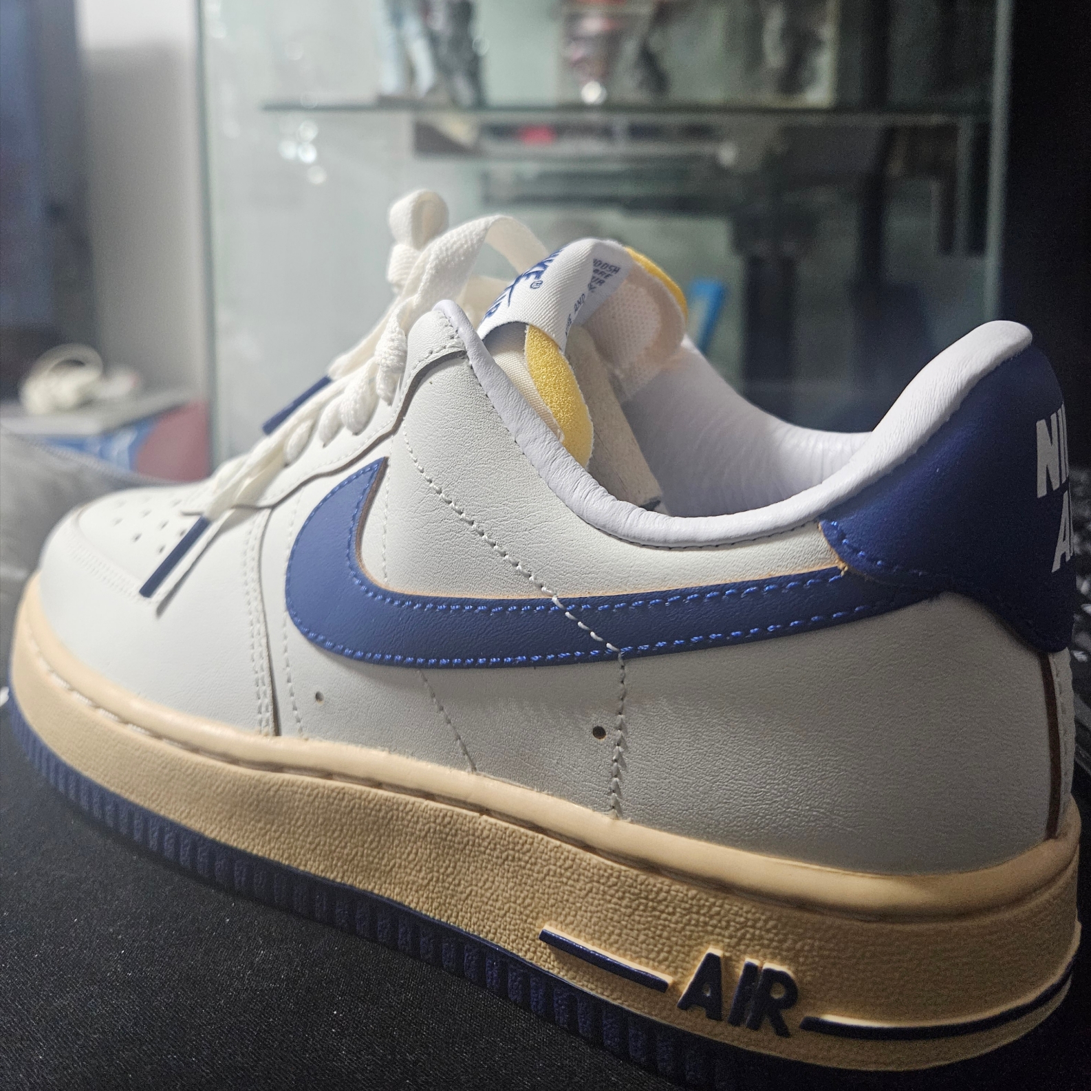 (W) Nike Air Force 1 '07 Sail Pale Vanilla 착용 스타일