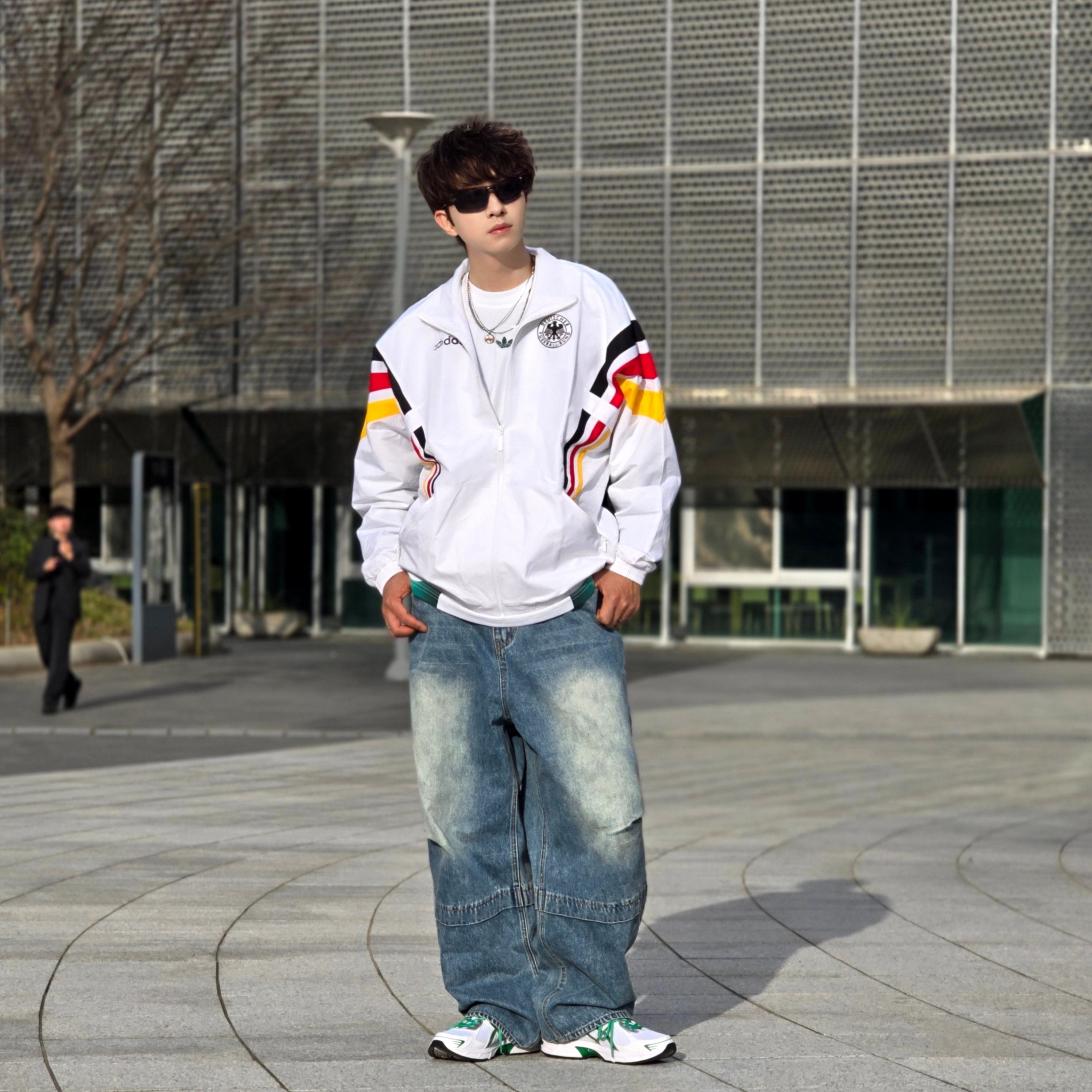 Asics Gel-1130 White Pure Silver - Folder Exclusive, Adidas Germany 1996 Woven Track Jacket White - KR Sizing 착용 스타일 - 2
