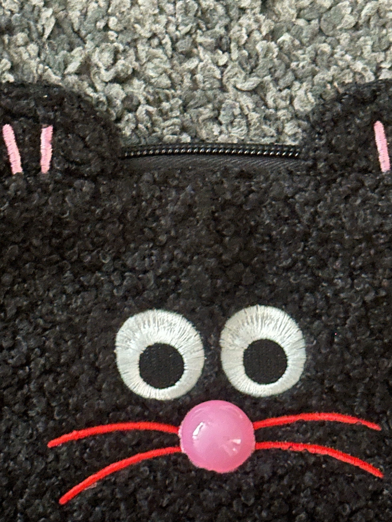 Monamhee Pouch Black 착용 스타일 - 1