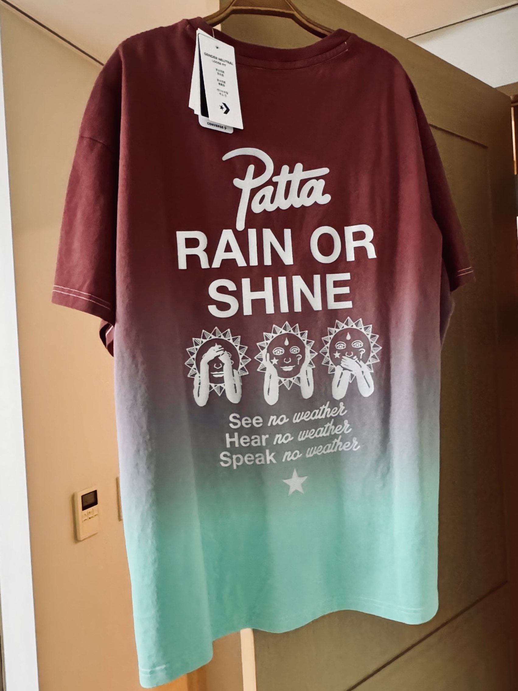 Converse x Patta Rain Or Shine T-Shirt Gradient 착용 스타일
