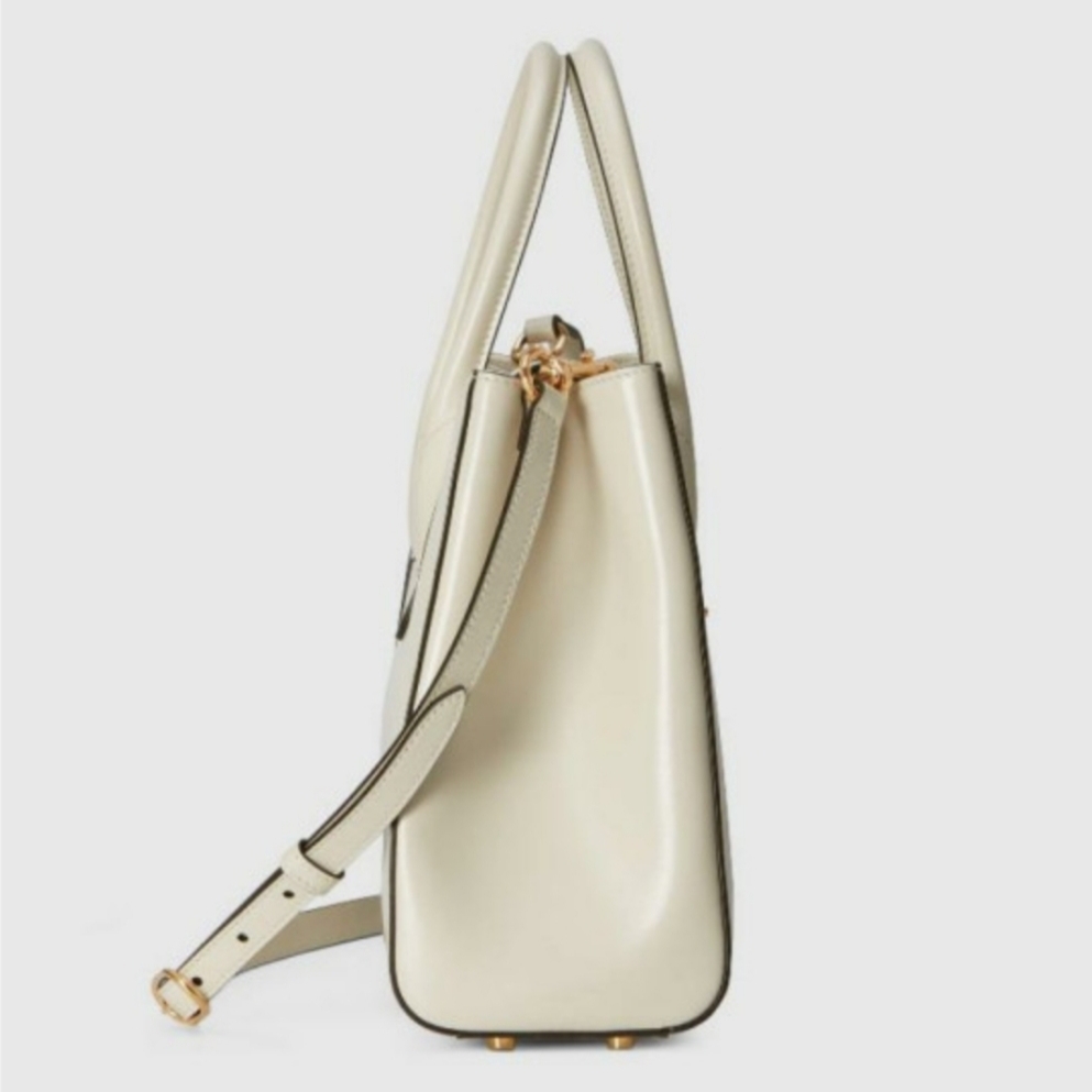 Gucci Jackie 1961 Medium Tote Bag White Leather 착용 스타일 - 3