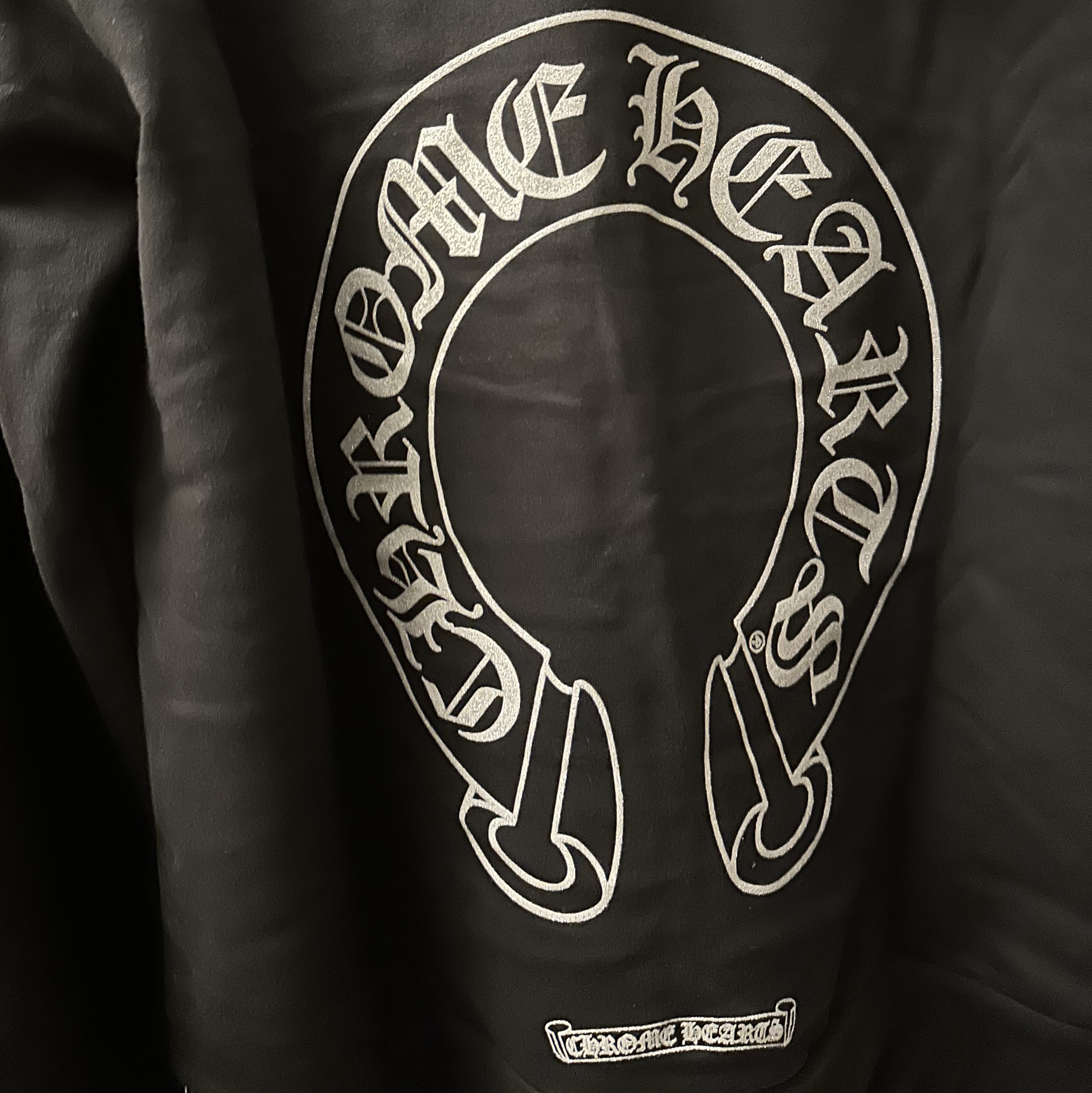 Chrome Hearts Silver Glitter Hoodie Black 착용 스타일 - 2