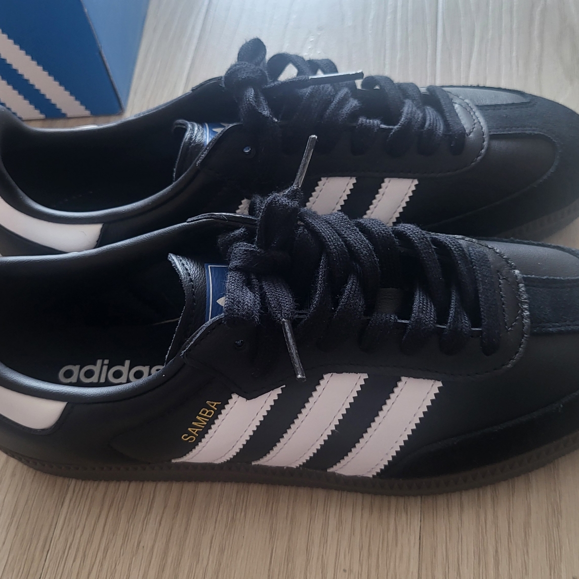 Adidas Samba OG Black White Gum 착용 스타일 - 4