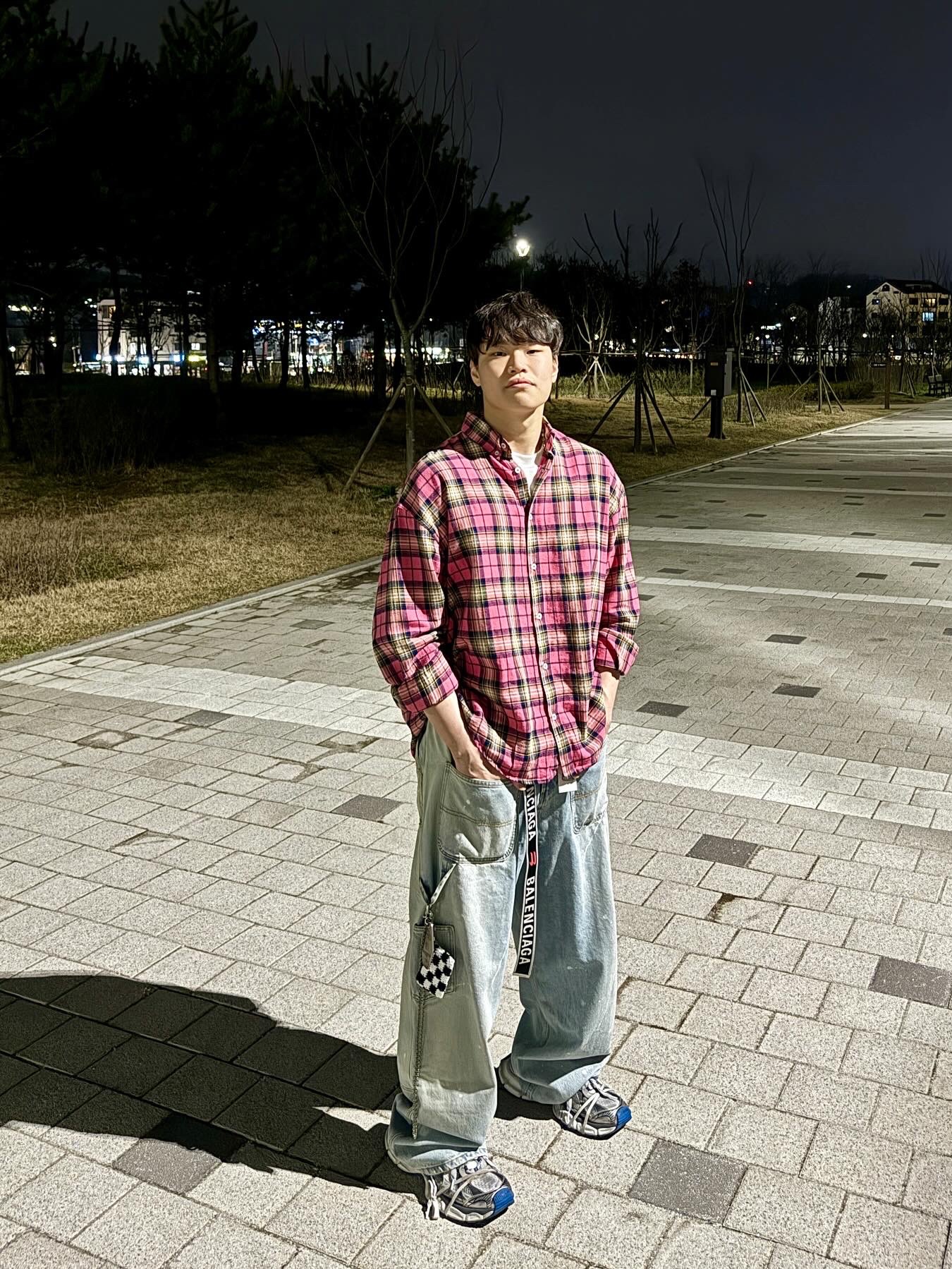 Project G/R Backward Carpenter Pants Blue, Balenciaga 3XL Sneakers Grey White Blue 착용 스타일 - 1