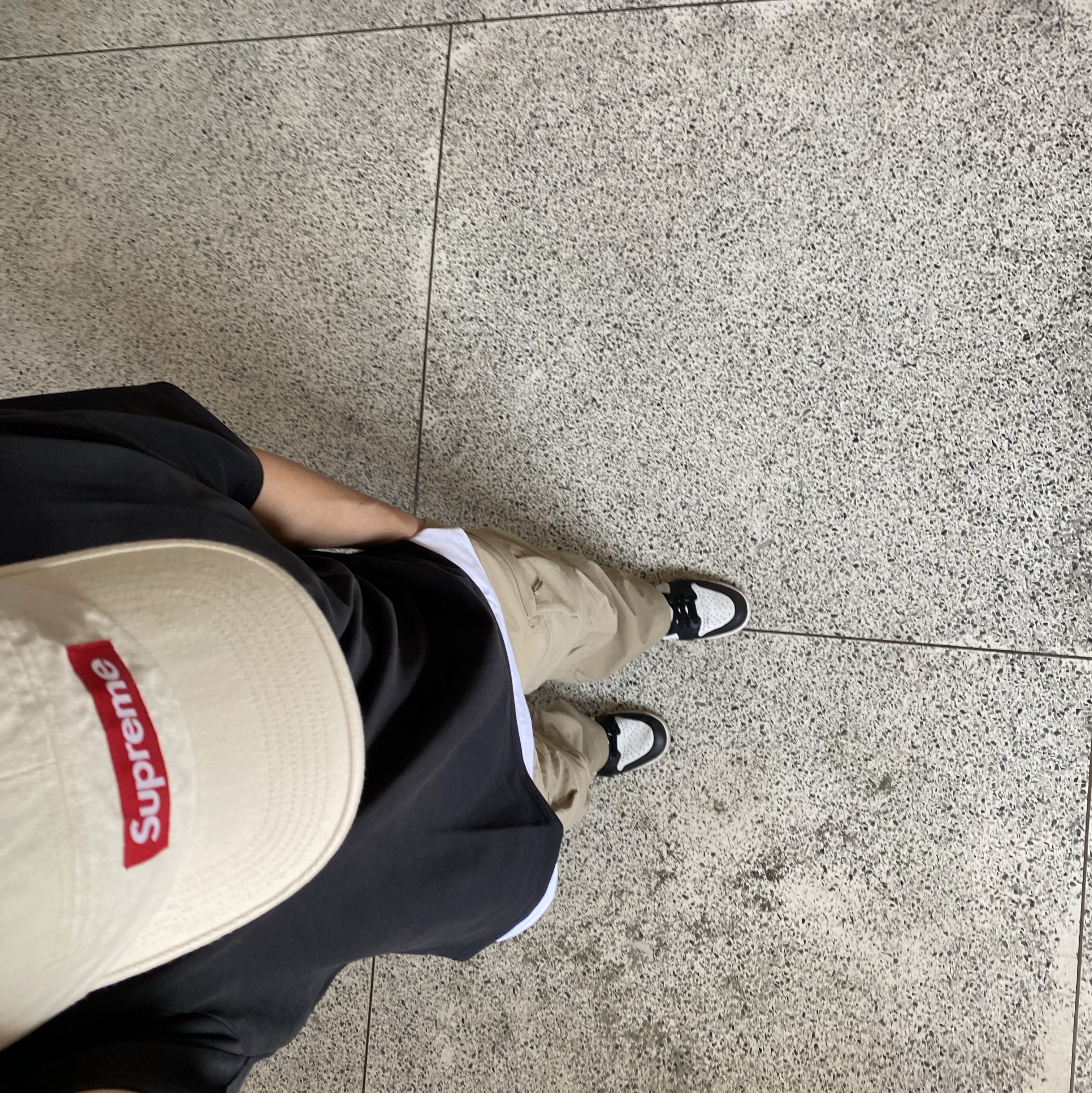 Supreme Denim Camp Cap Natural - 23SS, Jordan x Awake NY T-Shirts Black (FV9913-010) 착용 스타일