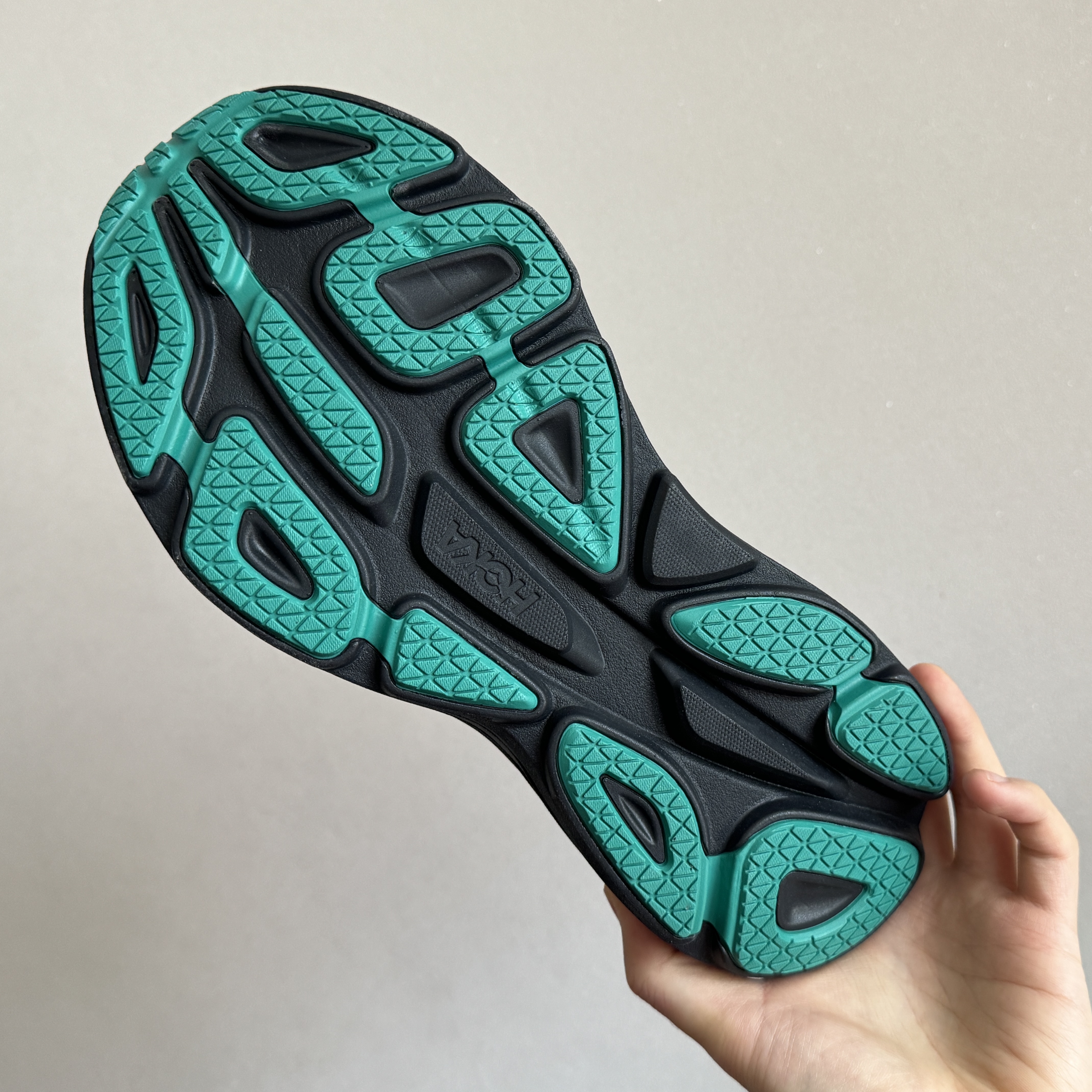 Hoka Bondi 8 TS Harbor Mist Black - Regular 착용 스타일 - 3