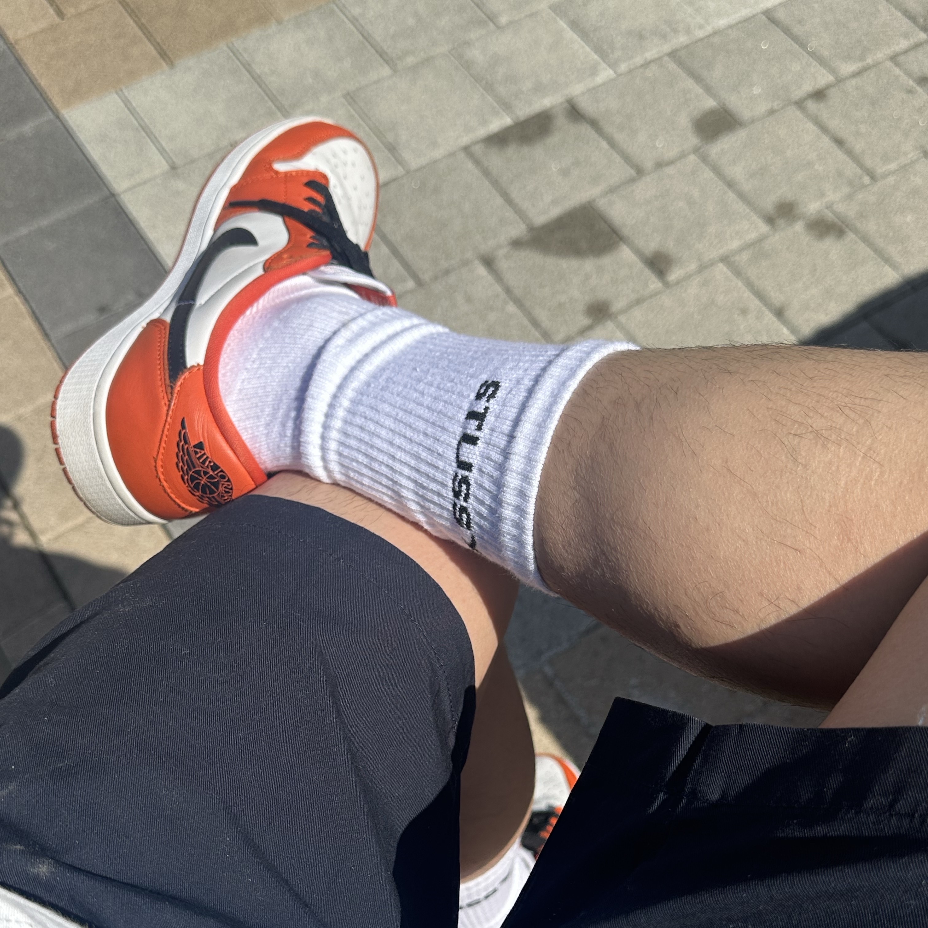 Jordan 1 Low OG Starfish, Nike x Stussy NRG Crew Socks White Black 착용 스타일