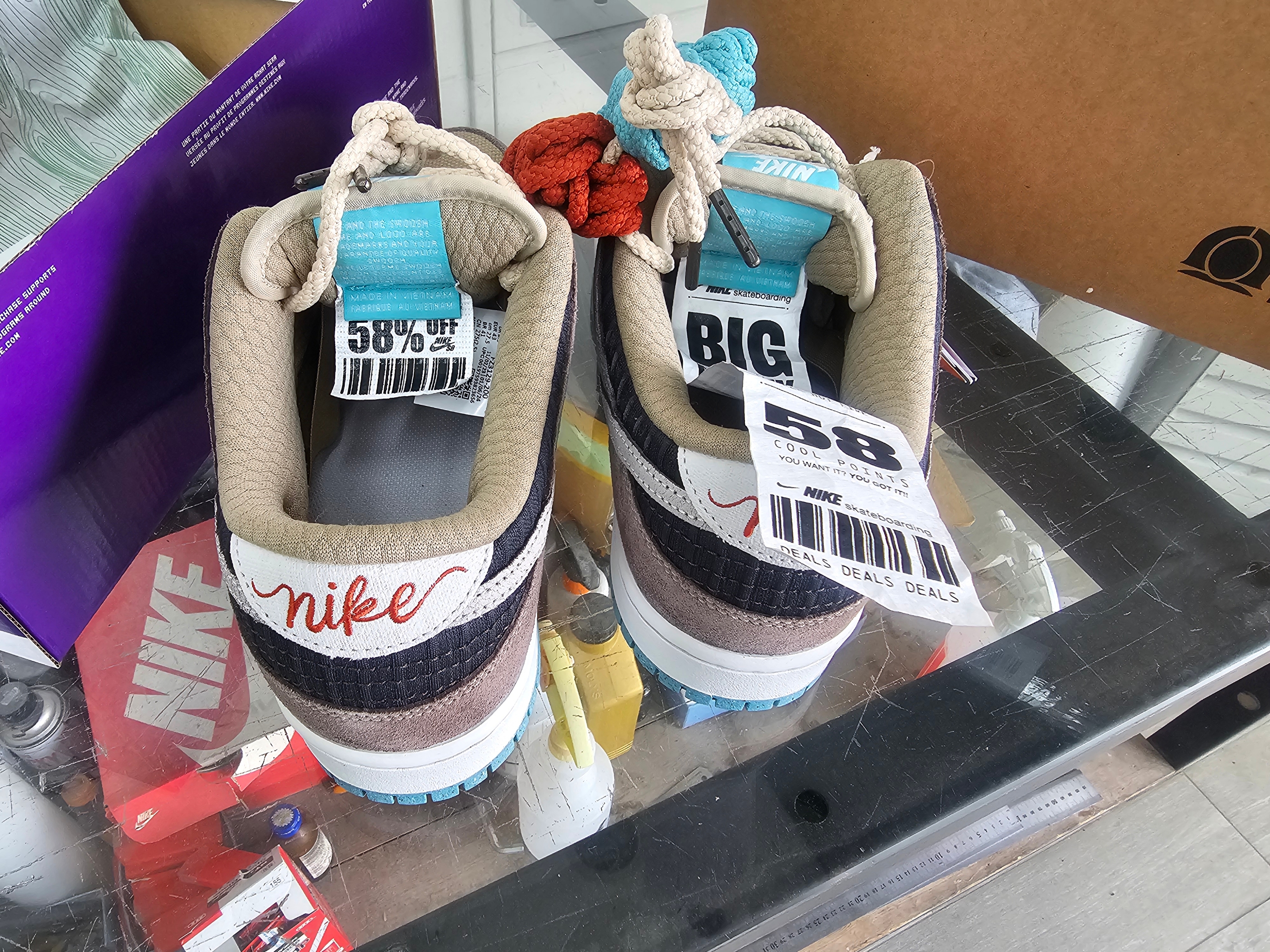 Nike SB Dunk Low Pro Big Money Saving 착용 스타일 - 3