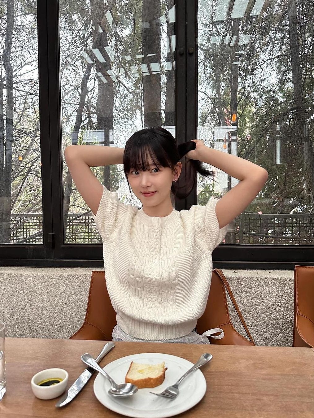 Saenginstudios Flower Lace Hlaf Knit White, Maison Margiela Knit Polo Shirt Off White 착용 스타일 - 2