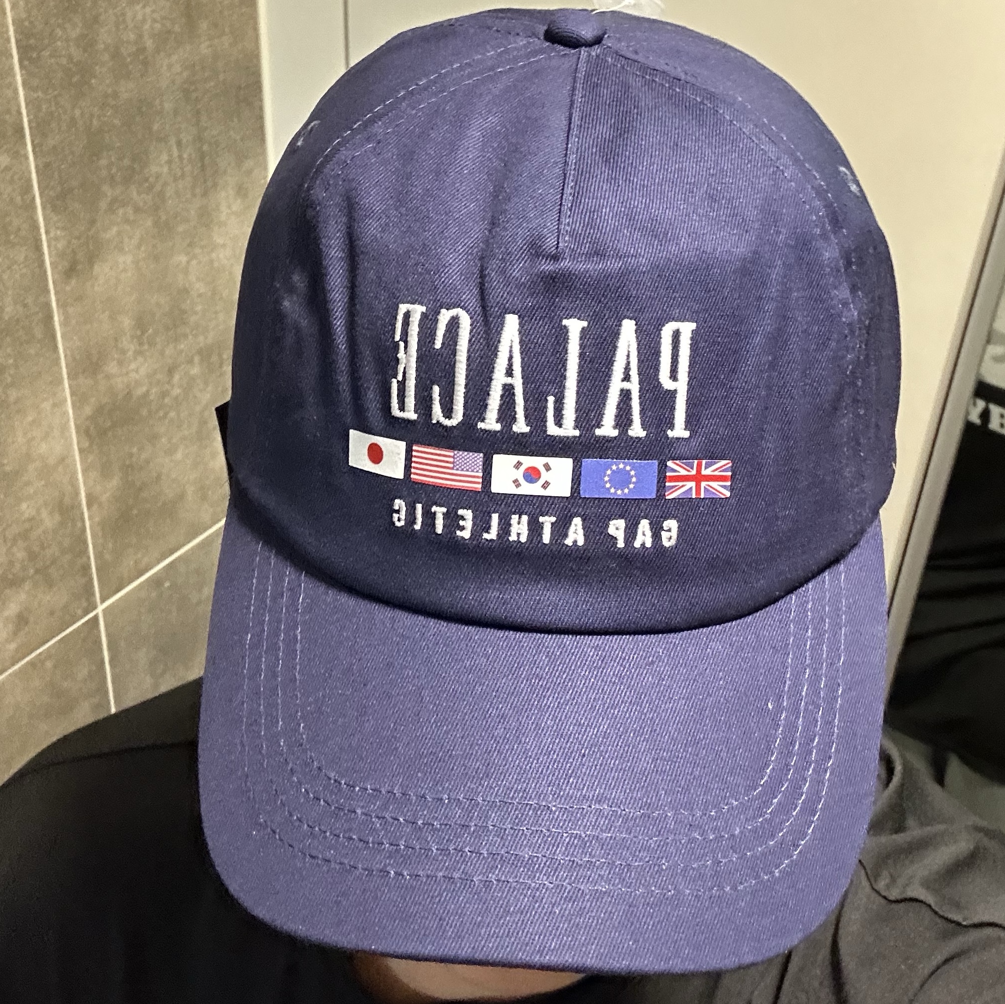 Palace x Gap Flag 6-Panel Navy - 24SS 착용 스타일