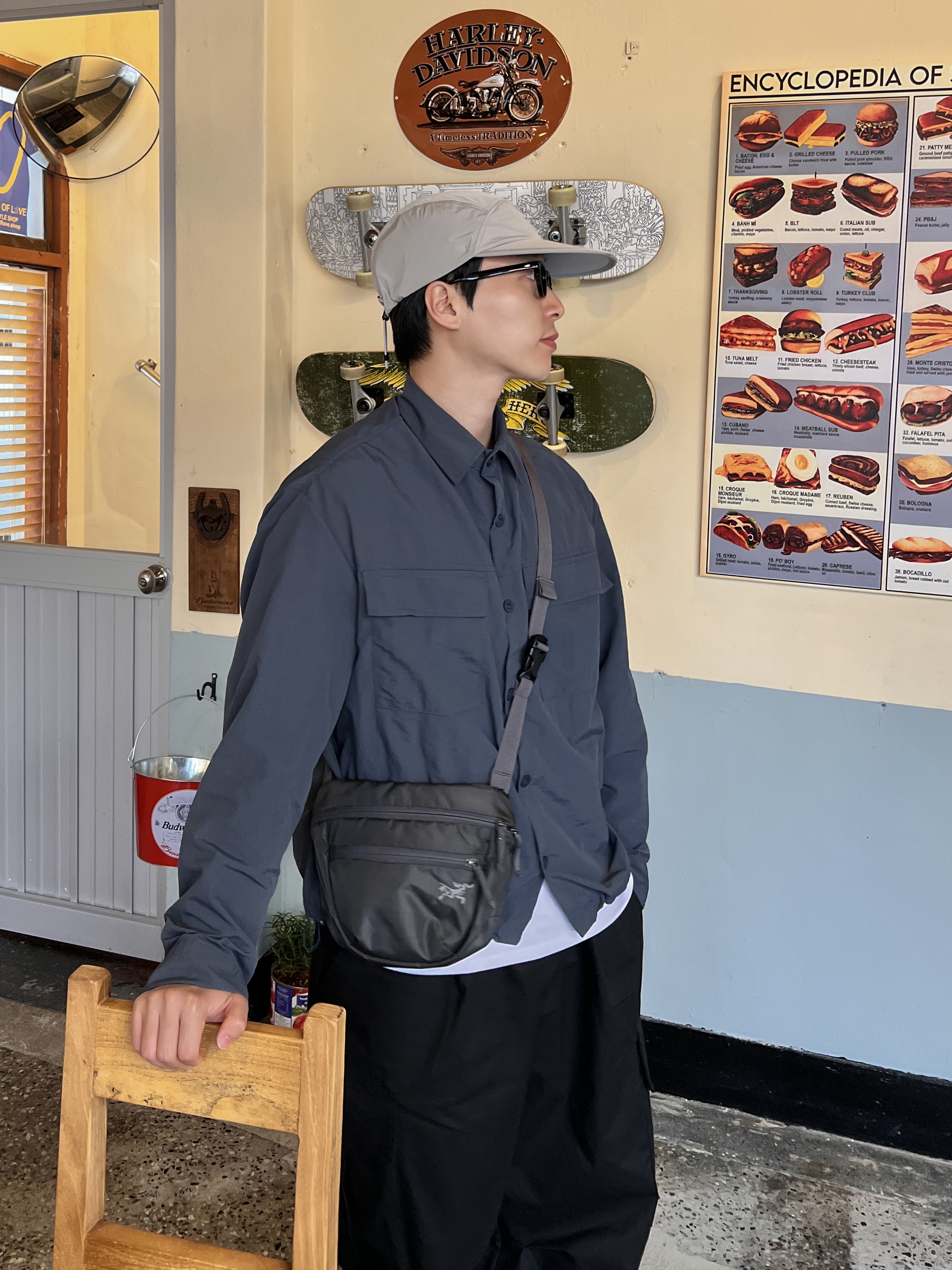 Arc'teryx Mantis 1 Waistpack Black 착용 스타일 - 1
