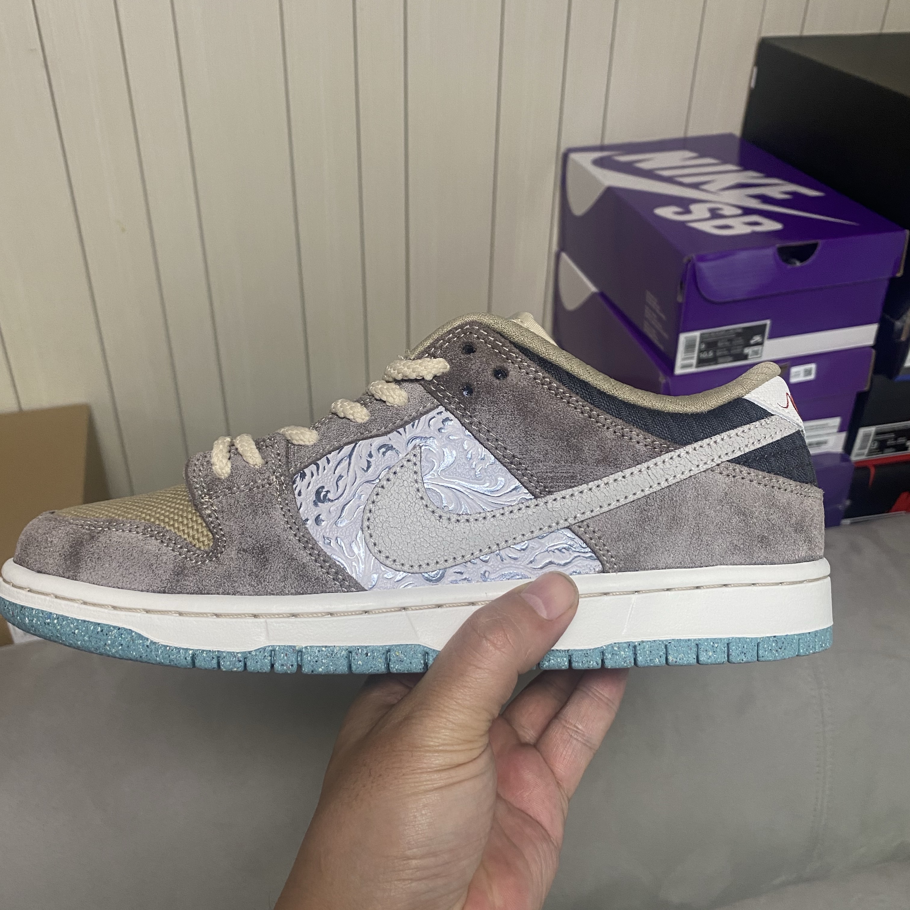 Nike SB Dunk Low Pro Big Money Saving 착용 스타일 - 3